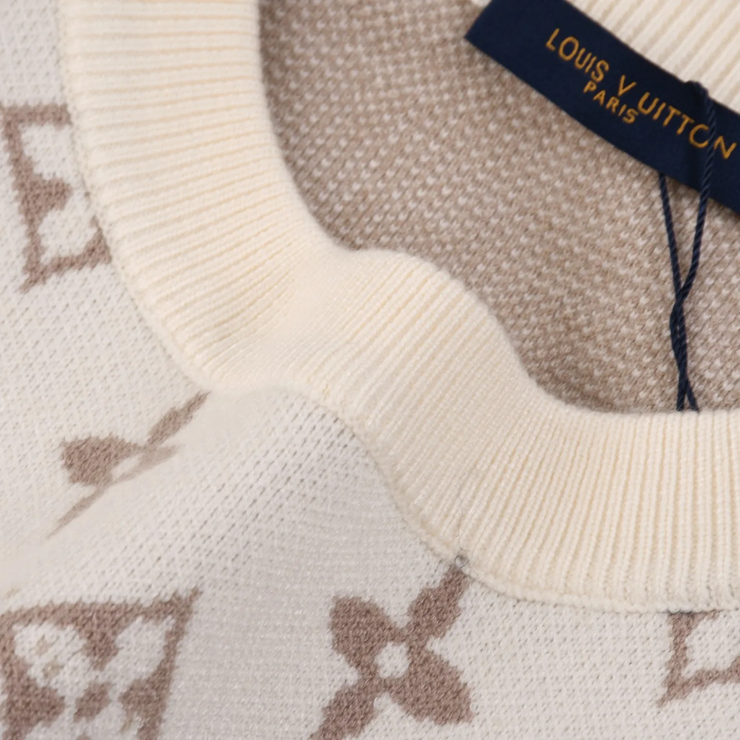 Monogram Gradient Crew-Neck Knit Sweater D18020335 — view 10