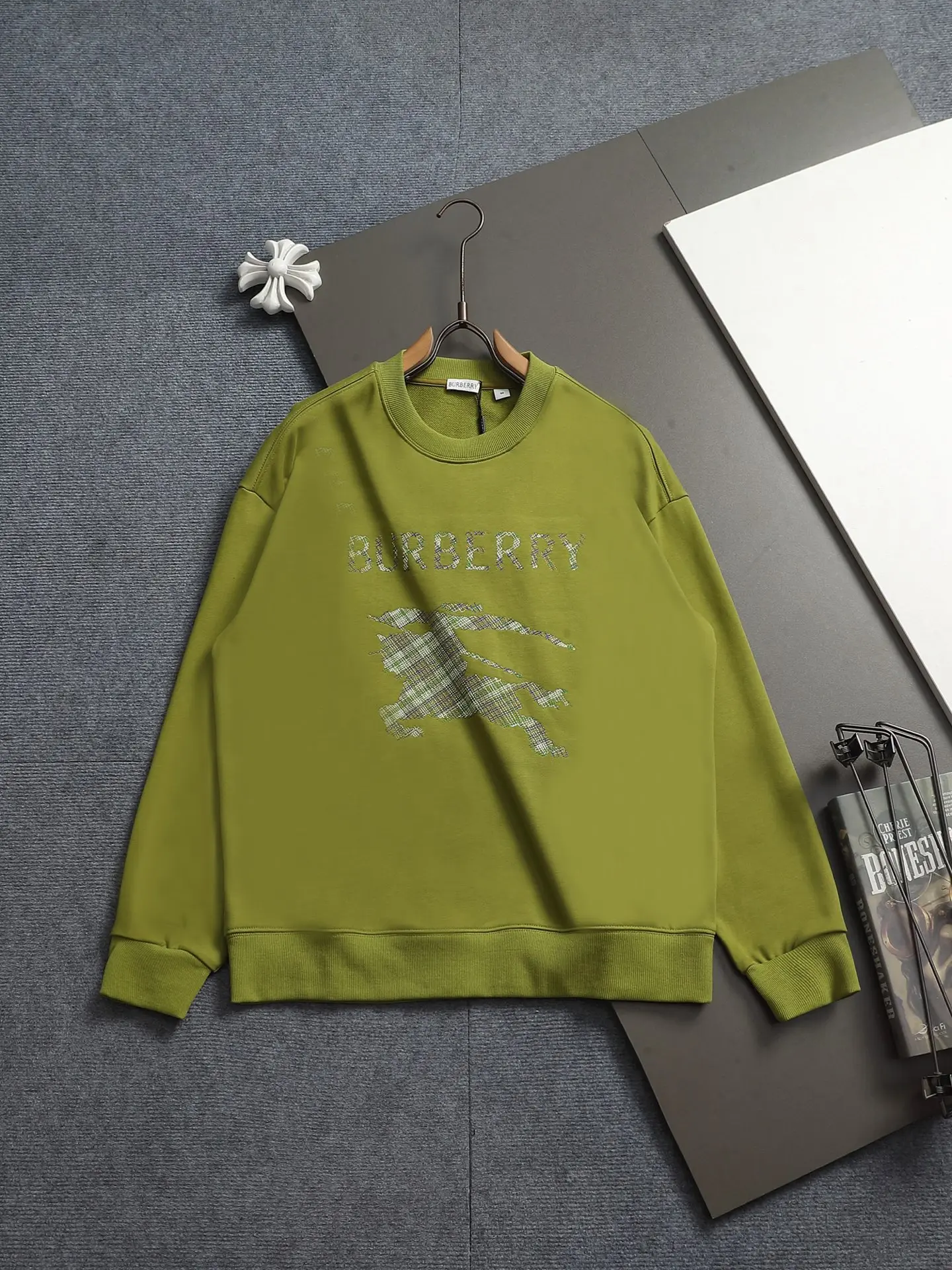 Logo Embroidered EKD Crew-Neck Sweatshirt D18021950