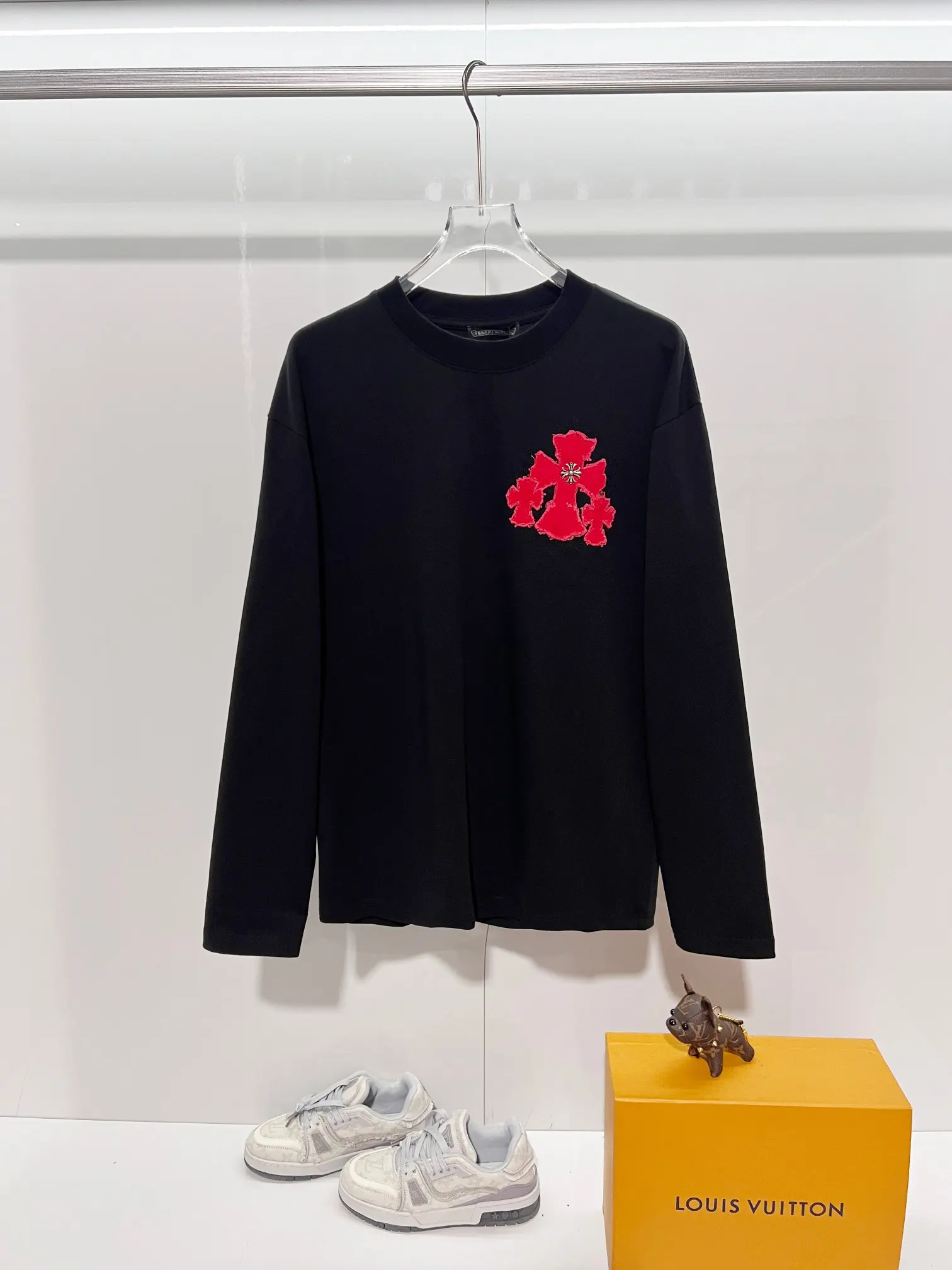 Cross Patch Long-Sleeve T-Shirt D18022884