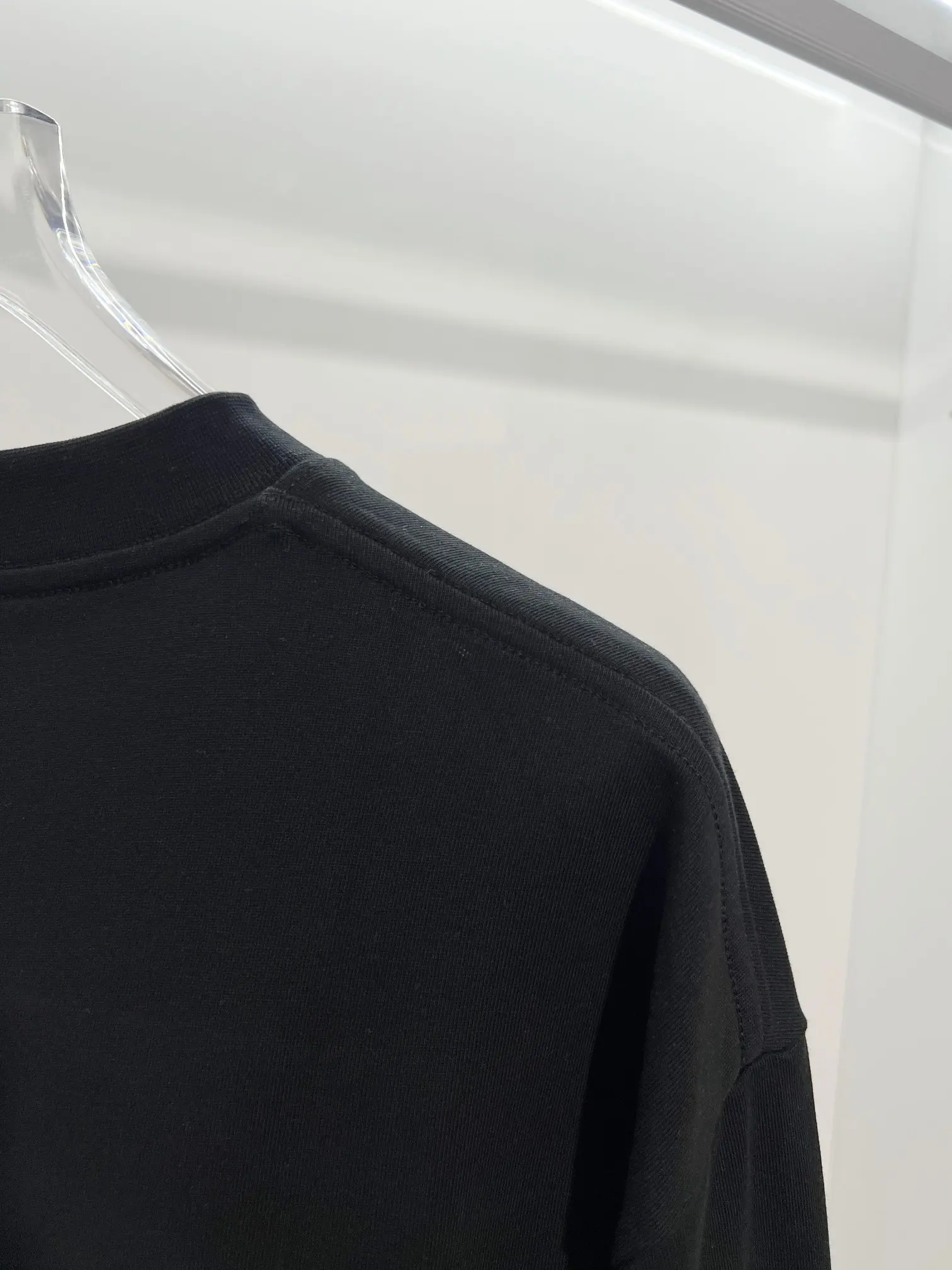 Cross Patch Long-Sleeve T-Shirt D18022884 — view 8