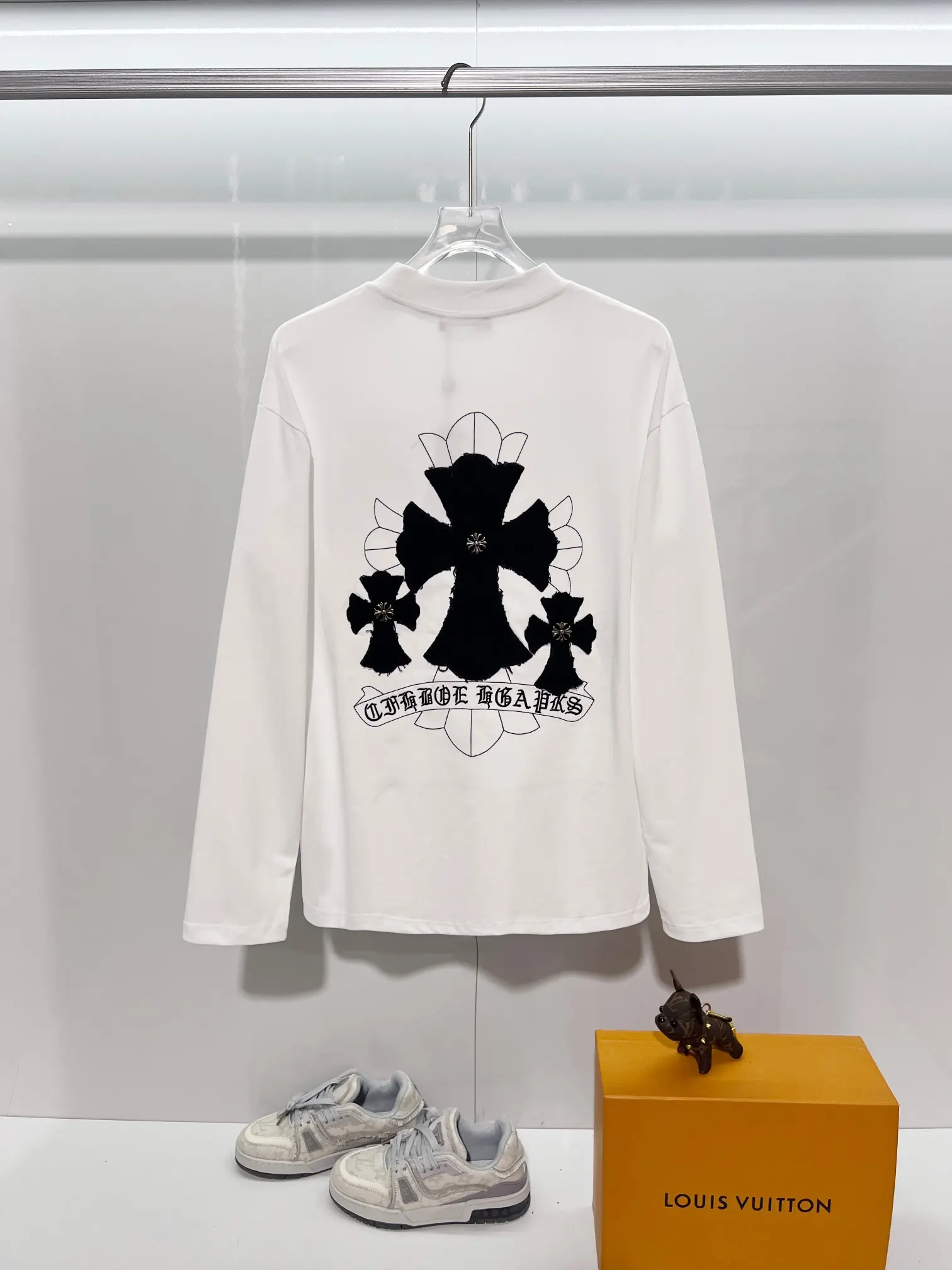 Cross Patch Long-Sleeve Cotton T-Shirt D18022885 — view 2