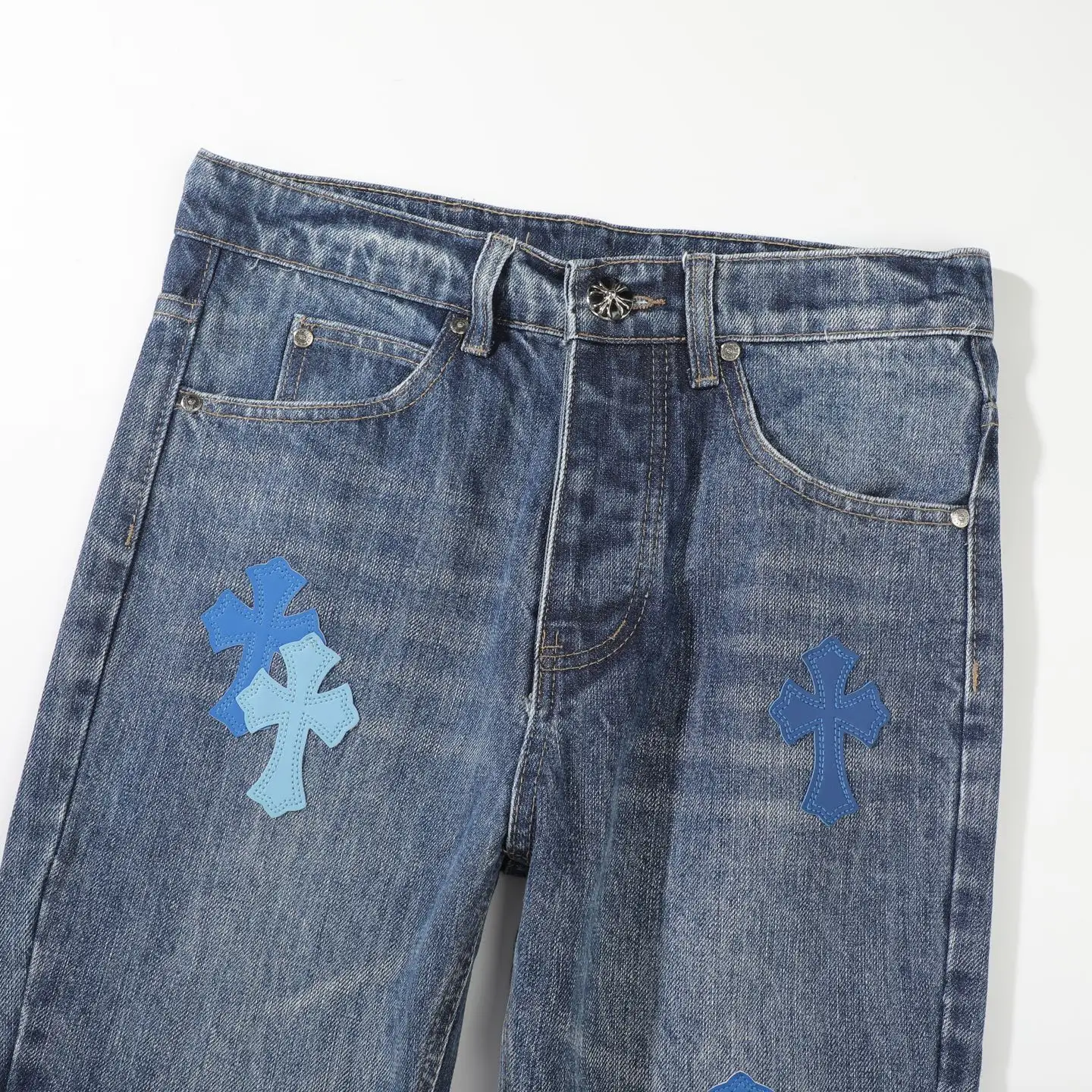 Cross Patch Straight-Leg Jeans D18021792 — view 3