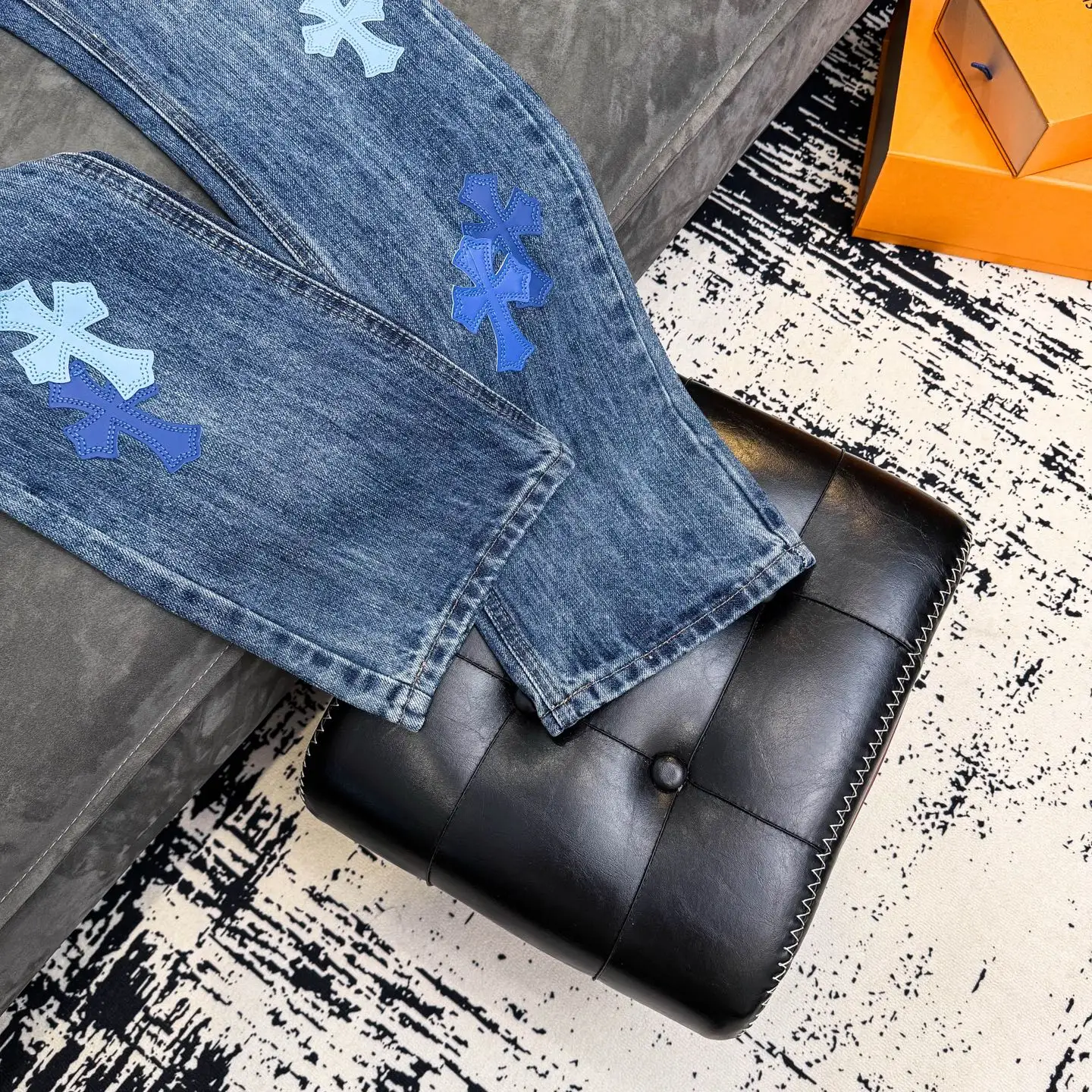 Cross Patch Flare-Leg Jeans D18021793 — view 13