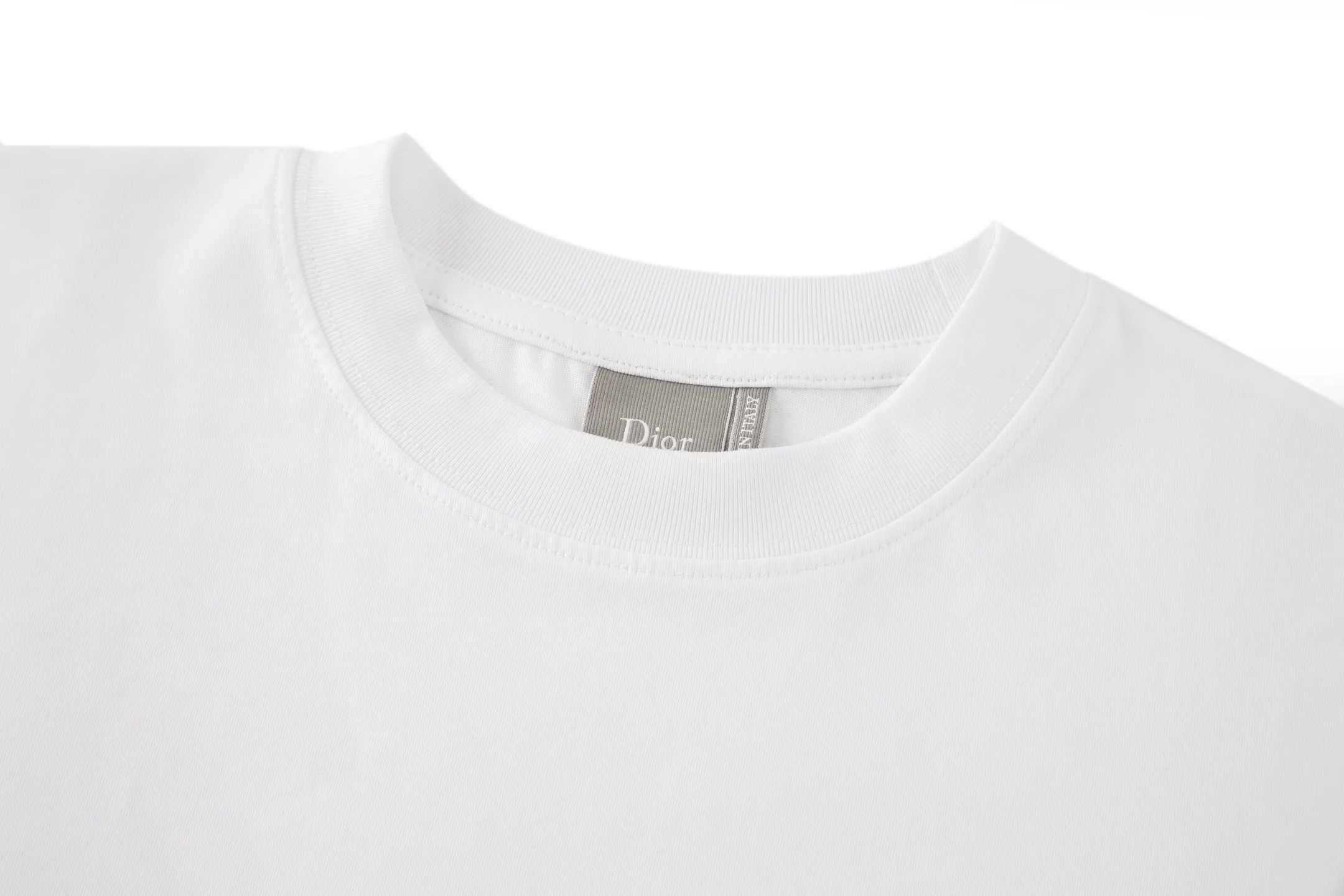 Logo Embroidery Long-Sleeve T-Shirt D18019853 — view 5