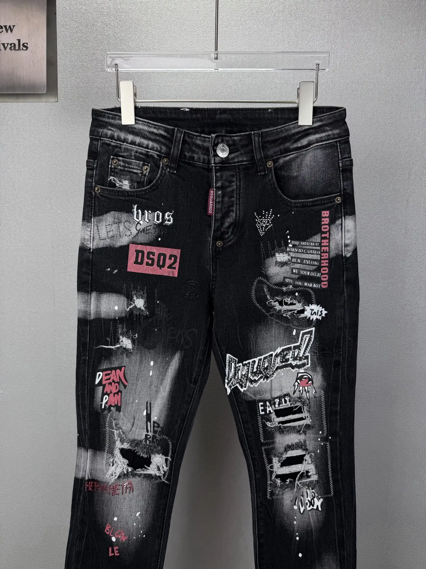 Distressed Paint-Splatter Slim-Fit Jeans D18021864 — view 5