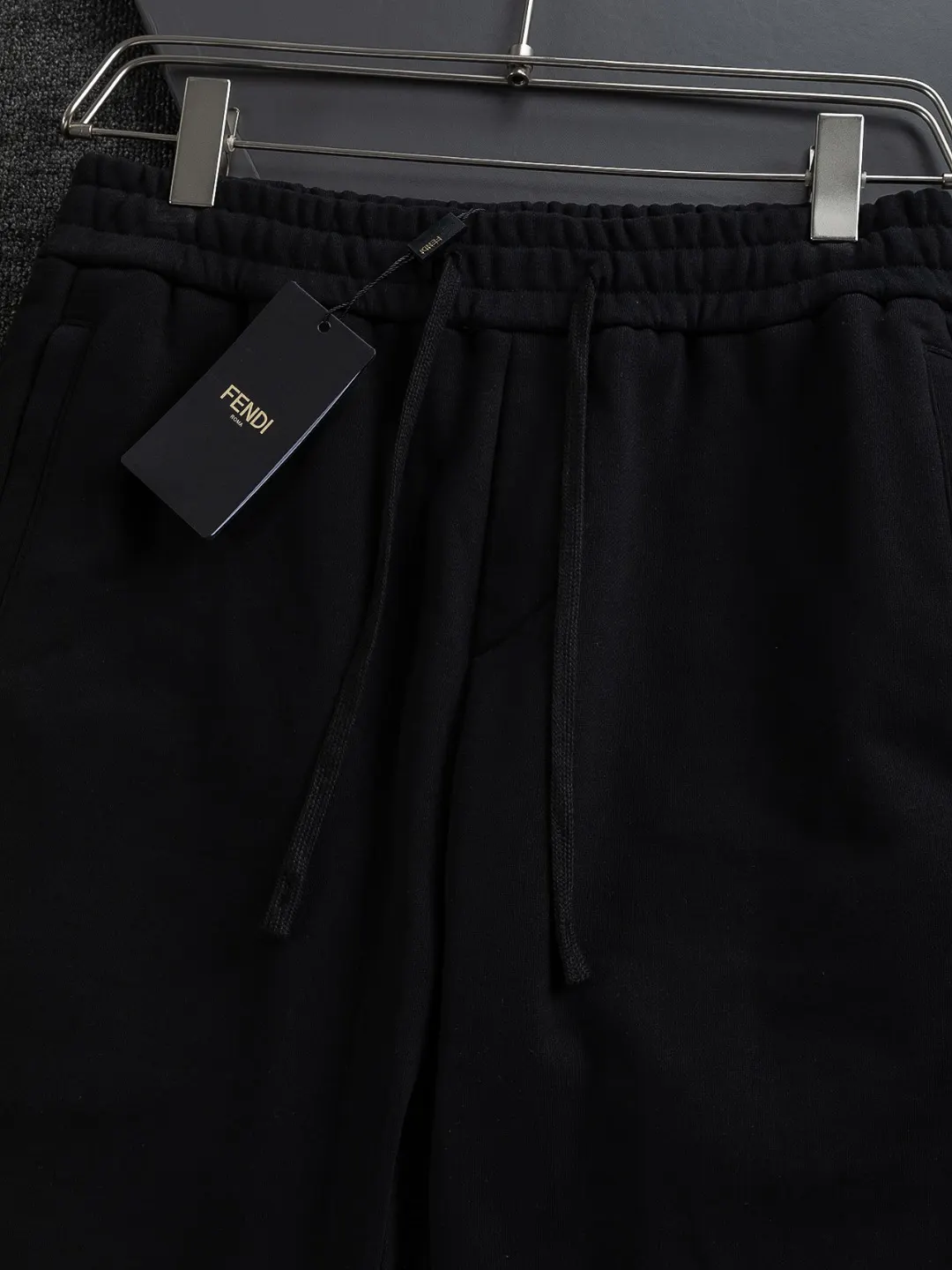 Logo-Embroidered Straight-Leg Trousers D18022818 — view 6
