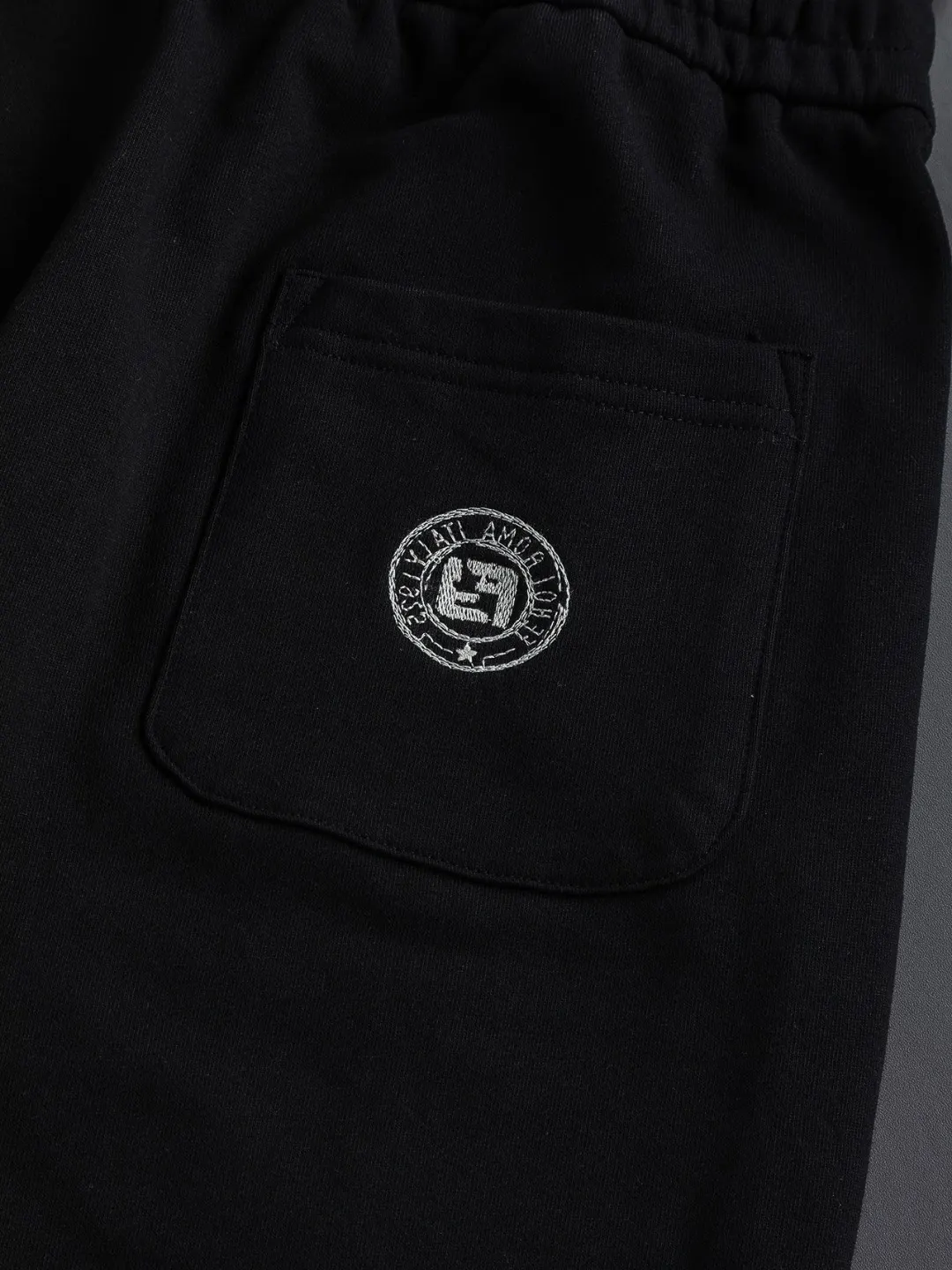 Logo-Embroidered Straight-Leg Trousers D18022818 — view 7