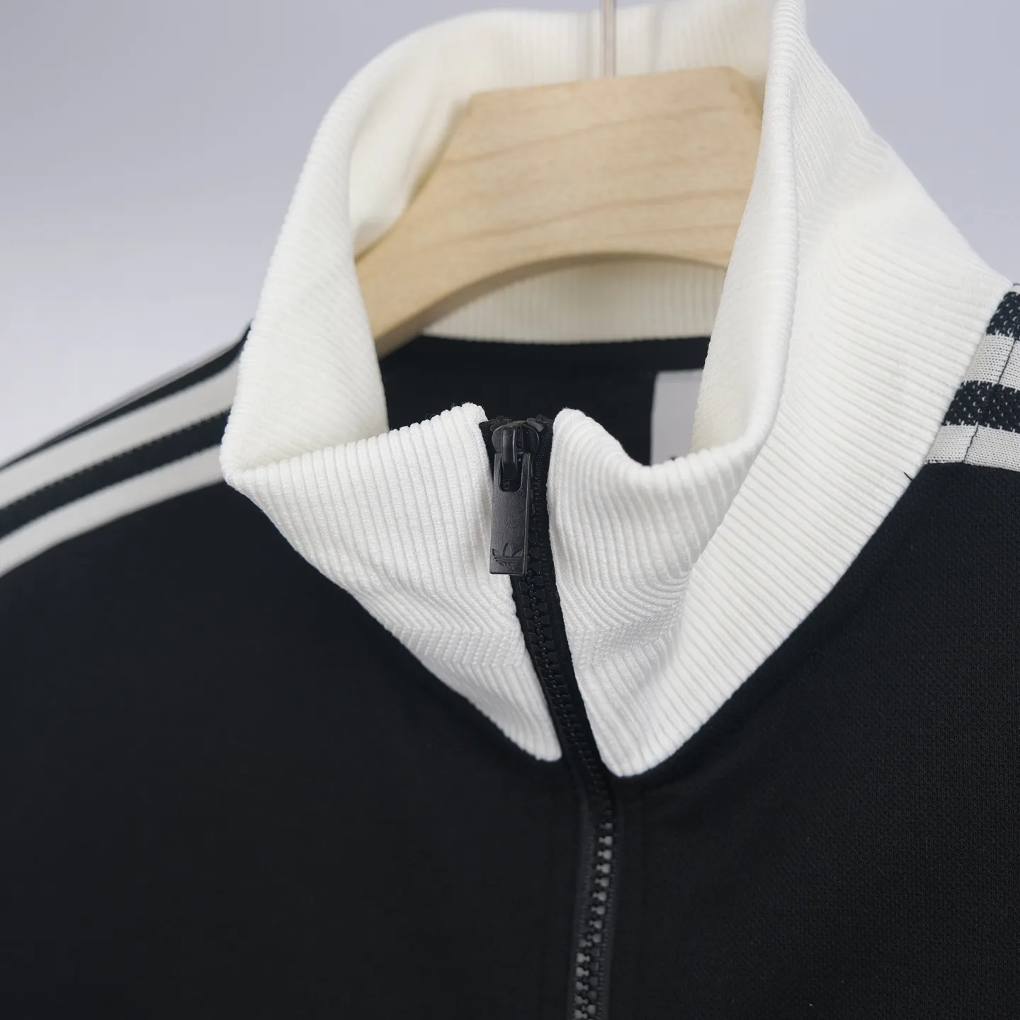 Adidas Originals 3-Stripe Track Jacket D18021773 — view 6