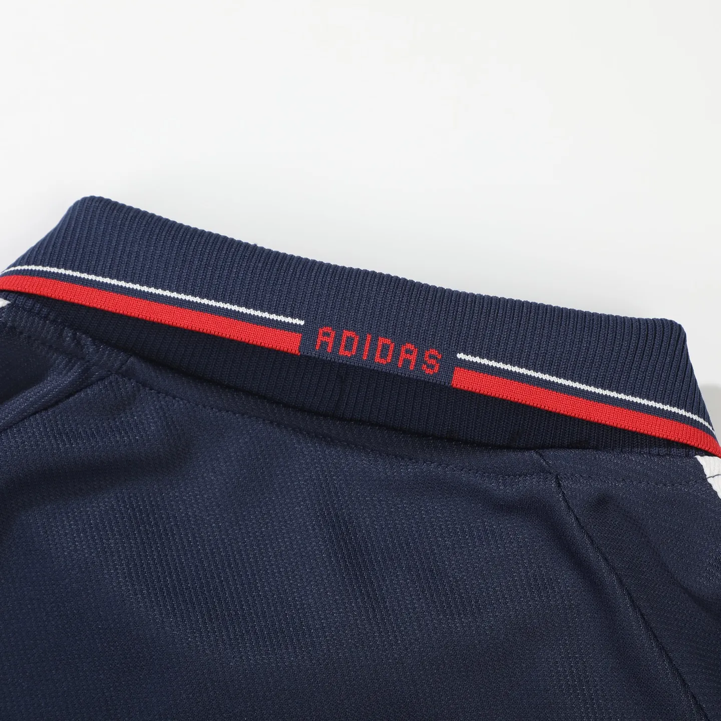 Adicolor Classics 3-Stripes Track Jacket D18021771 — view 5
