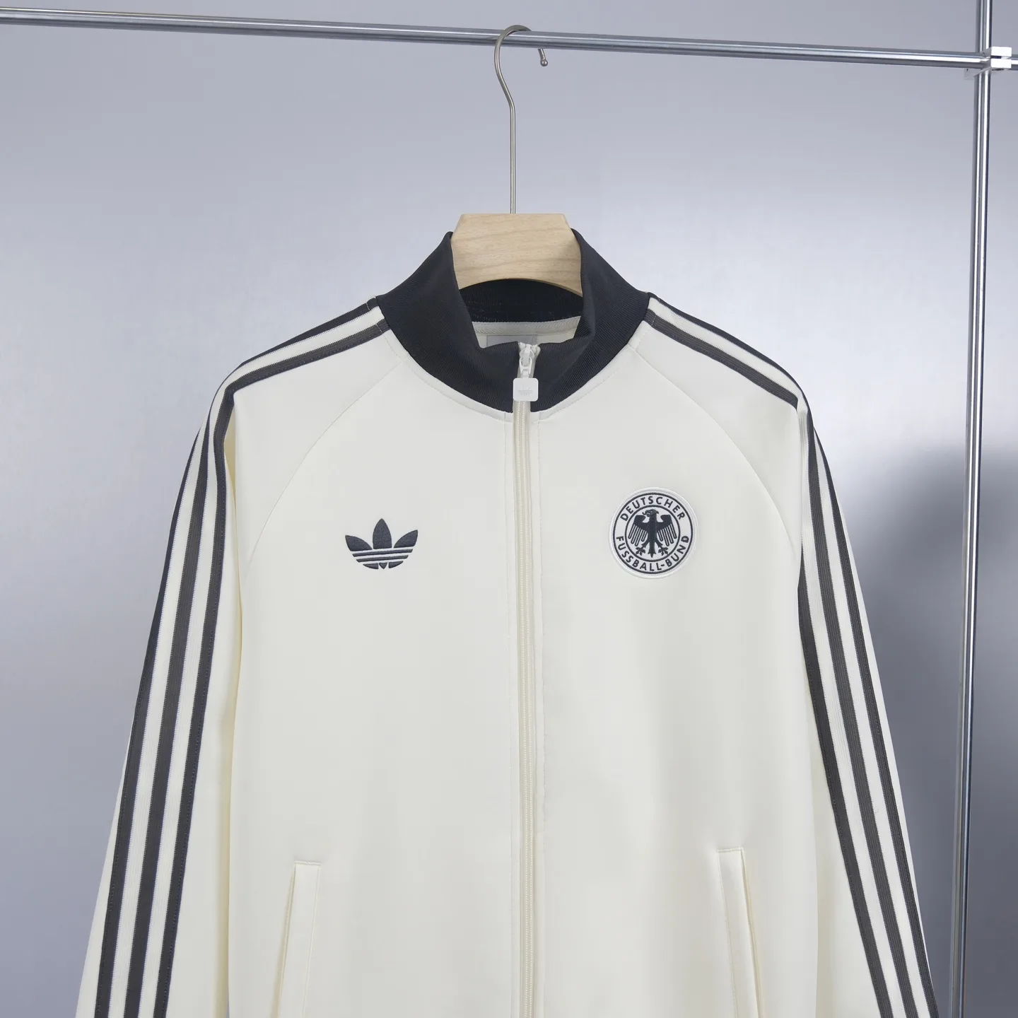 Adidas Originals Germany Retro Track Jacket D18021741 — view 4