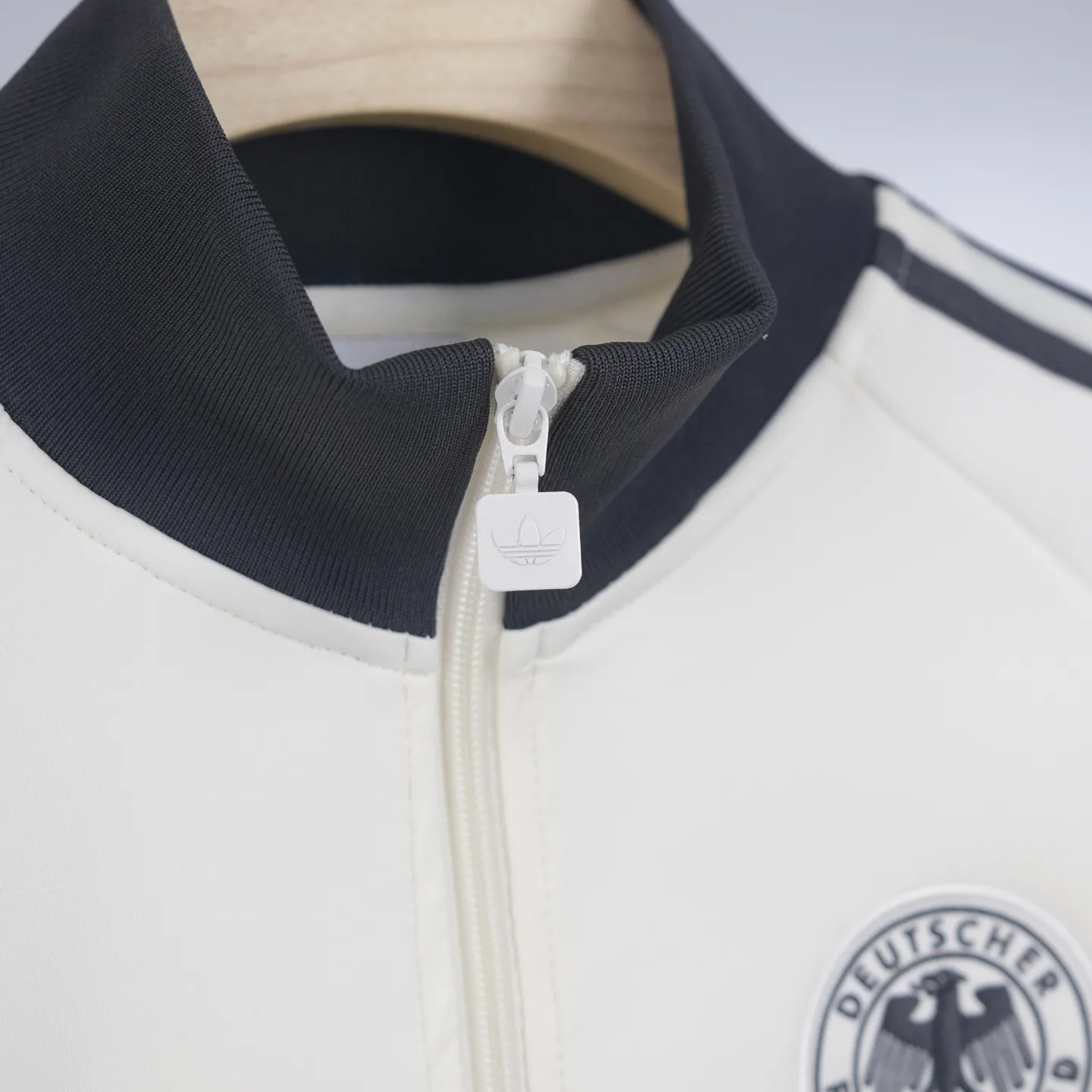 Adidas Originals Germany Retro Track Jacket D18021741 — view 7