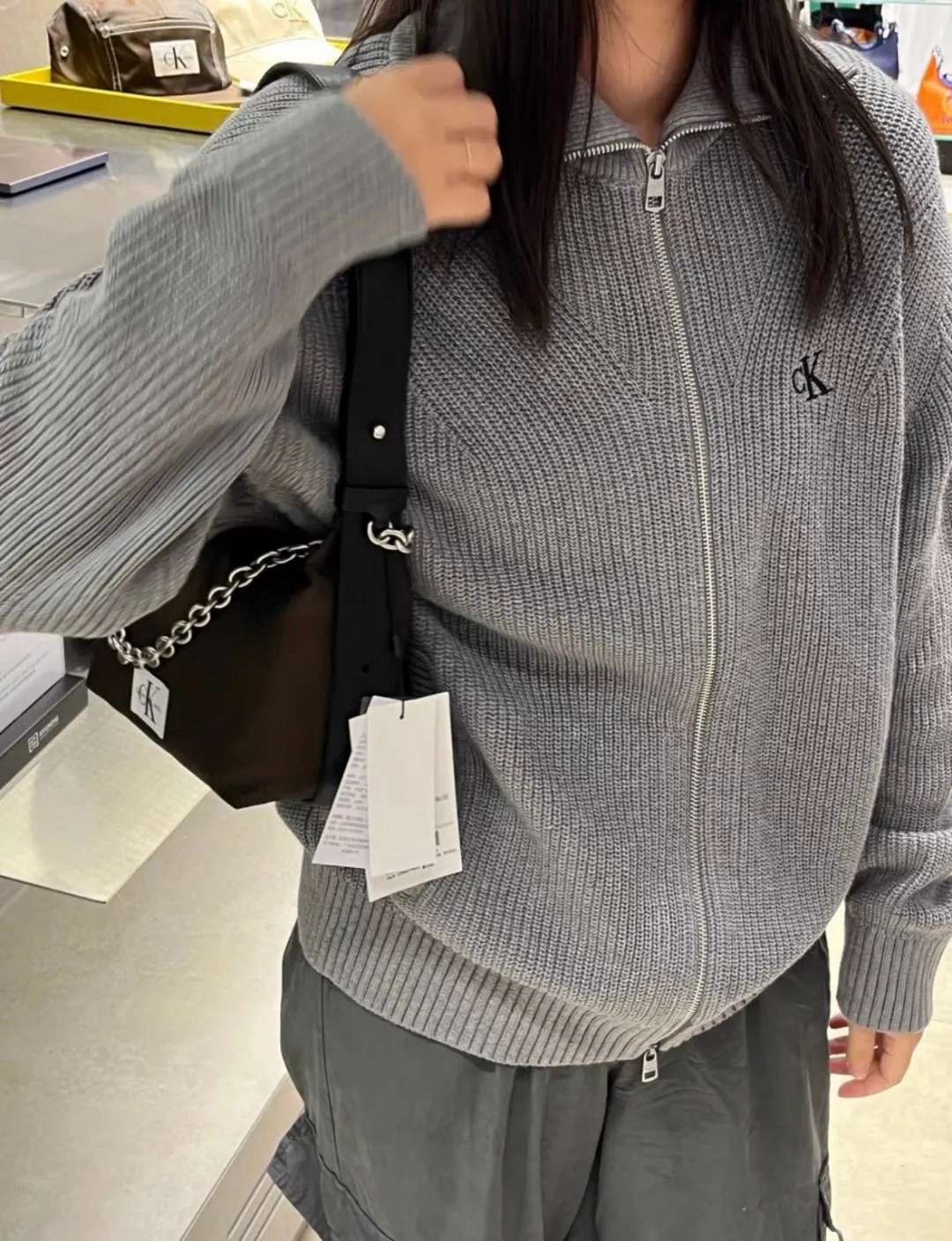 Logo-Embroidered Zip-Up Knit Cardigan D18021787 — view 9