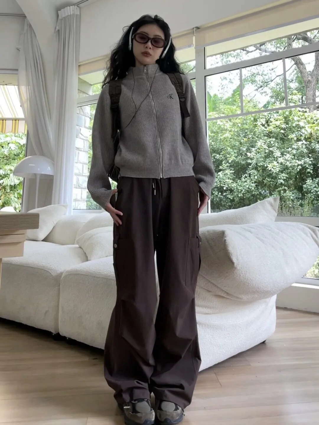 Logo-Embroidered Zip-Up Knit Cardigan D18021787 — view 13