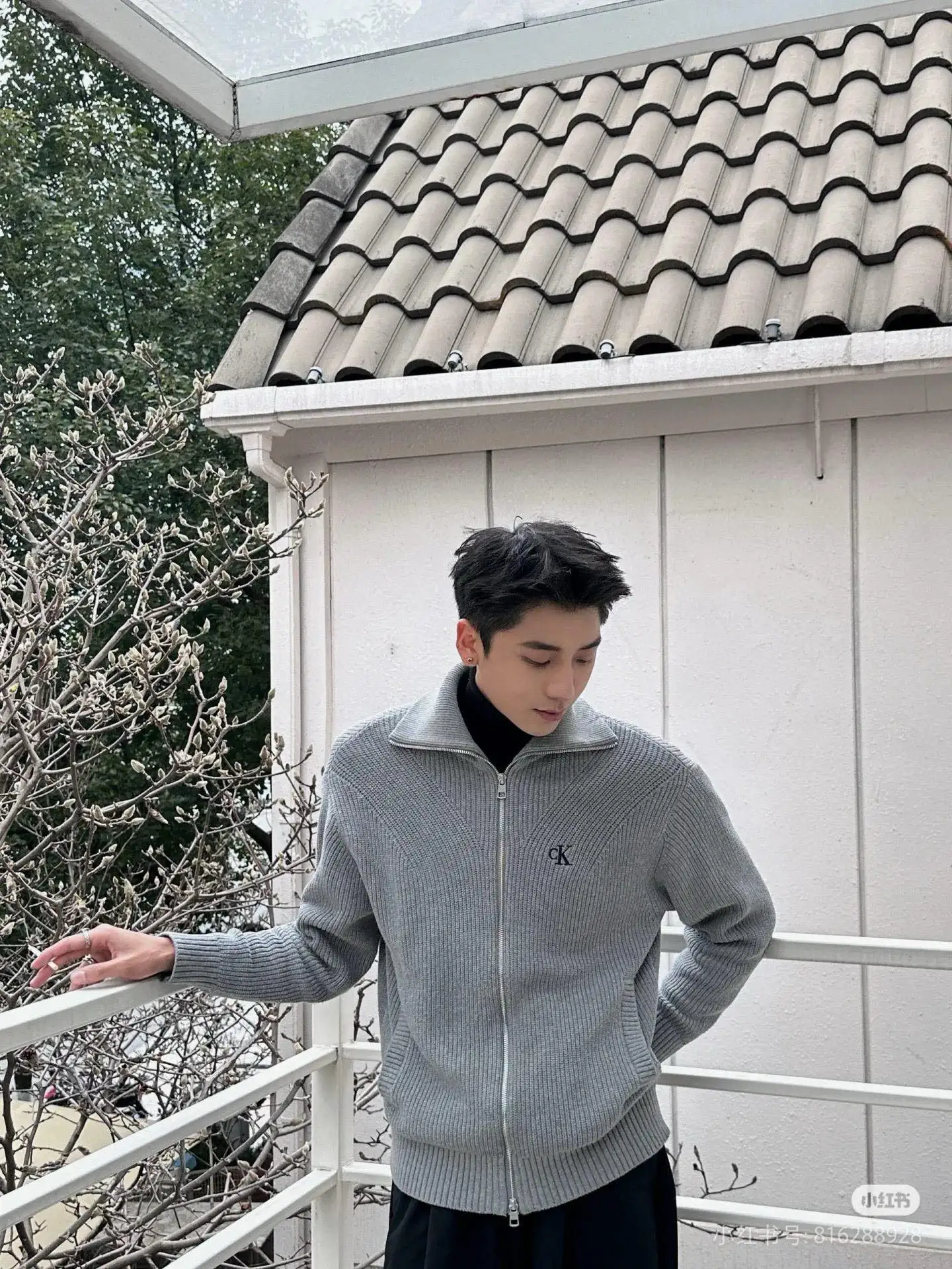 Logo-Embroidered Zip-Up Knit Cardigan D18021787 — view 15