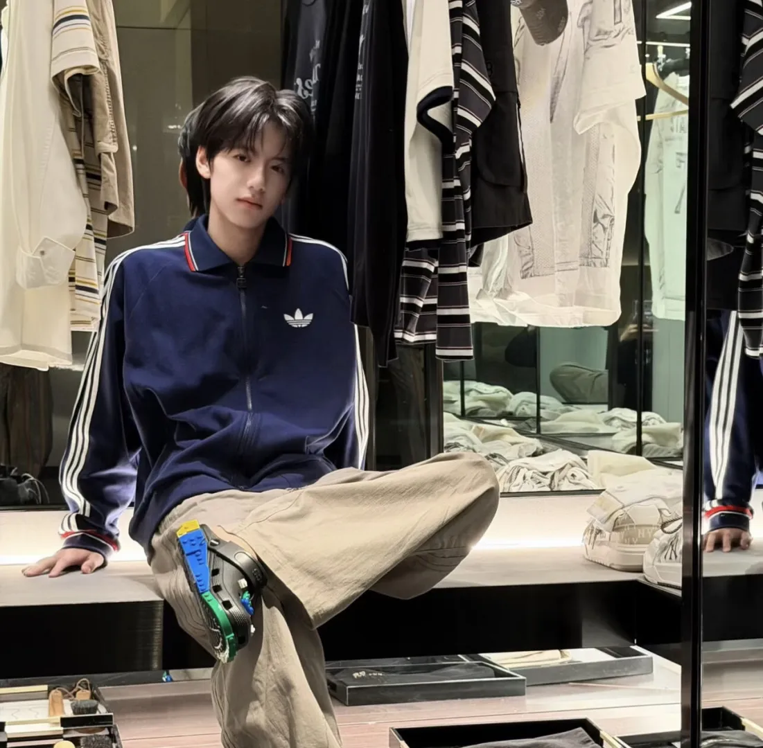 Adidas Originals Coach Track Jacket D18021769 — view 7