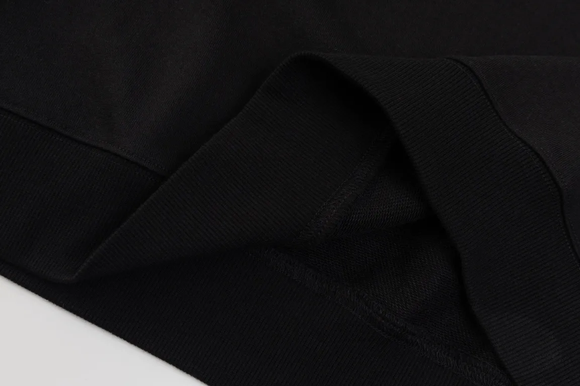 Logo-Badge Cotton-Terry Sweatshirt D18019885 — view 8