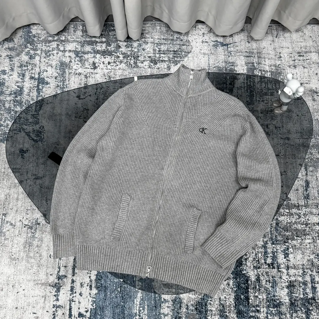 Logo-Embroidered Zip-Up Ribbed Knit Cardigan D18021788