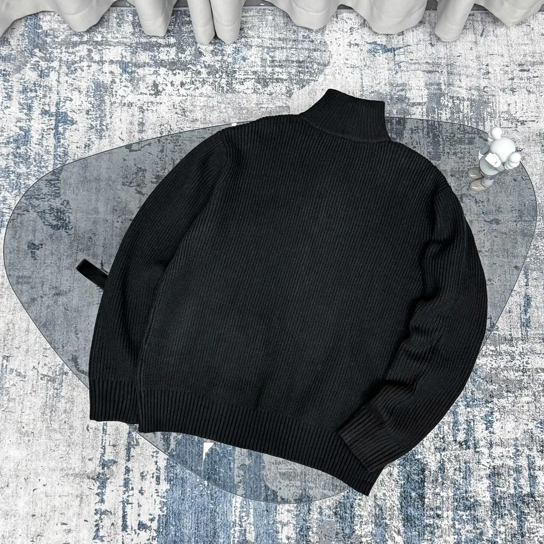 Logo-Embroidered Zip-Up Ribbed Knit Cardigan D18021788 — view 3
