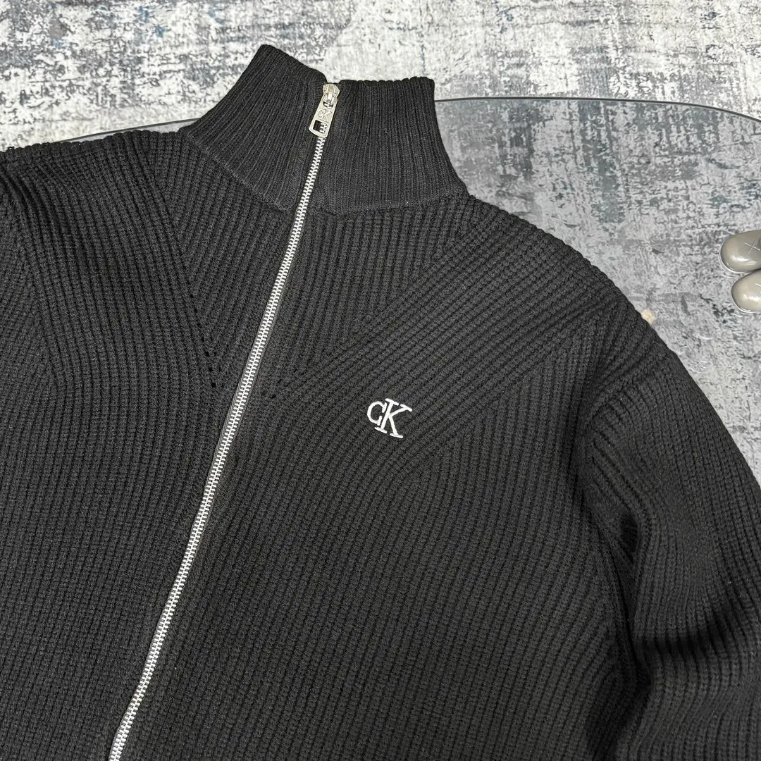 Logo-Embroidered Zip-Up Ribbed Knit Cardigan D18021788 — view 6