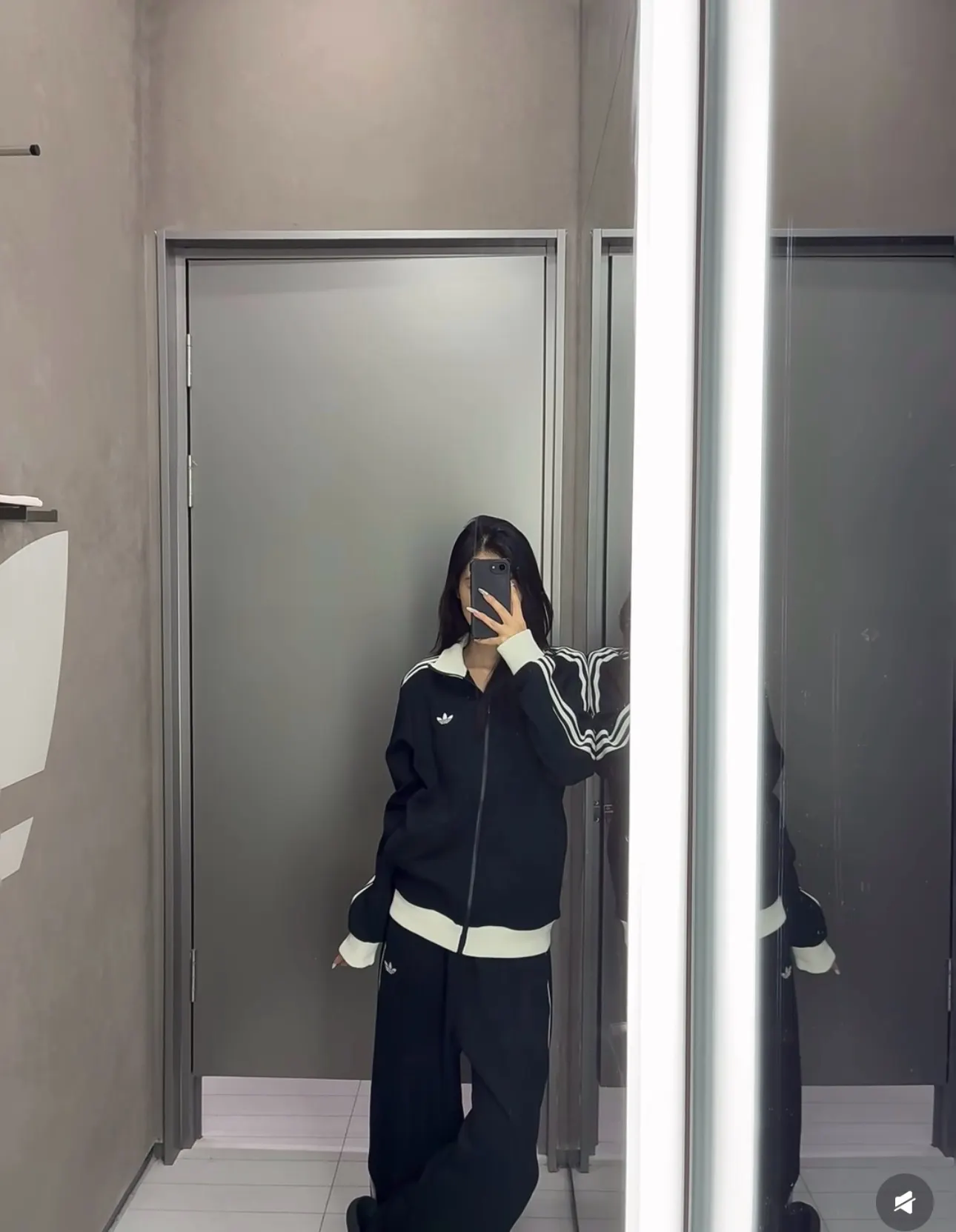 Originals Adicolor Classics Track Jacket D18021772 — view 18