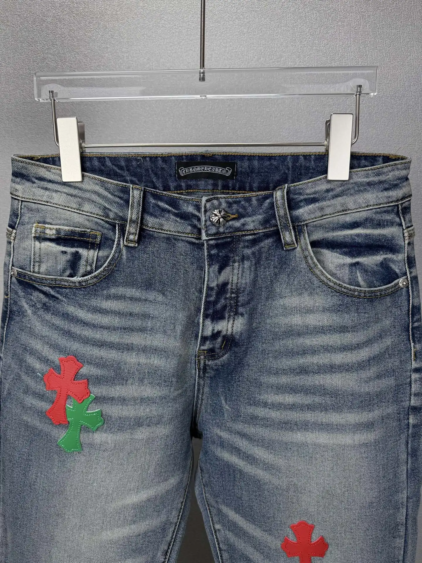 Cross Patch Flared Distressed Jeans D18521868 — view 3
