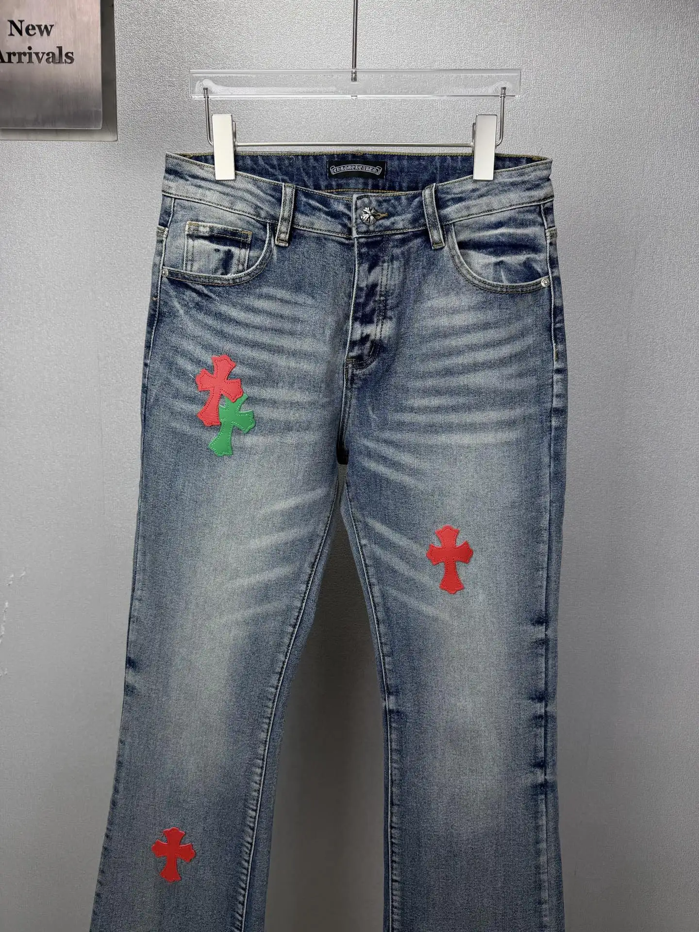 Cross Patch Flared Distressed Jeans D18521868 — view 5