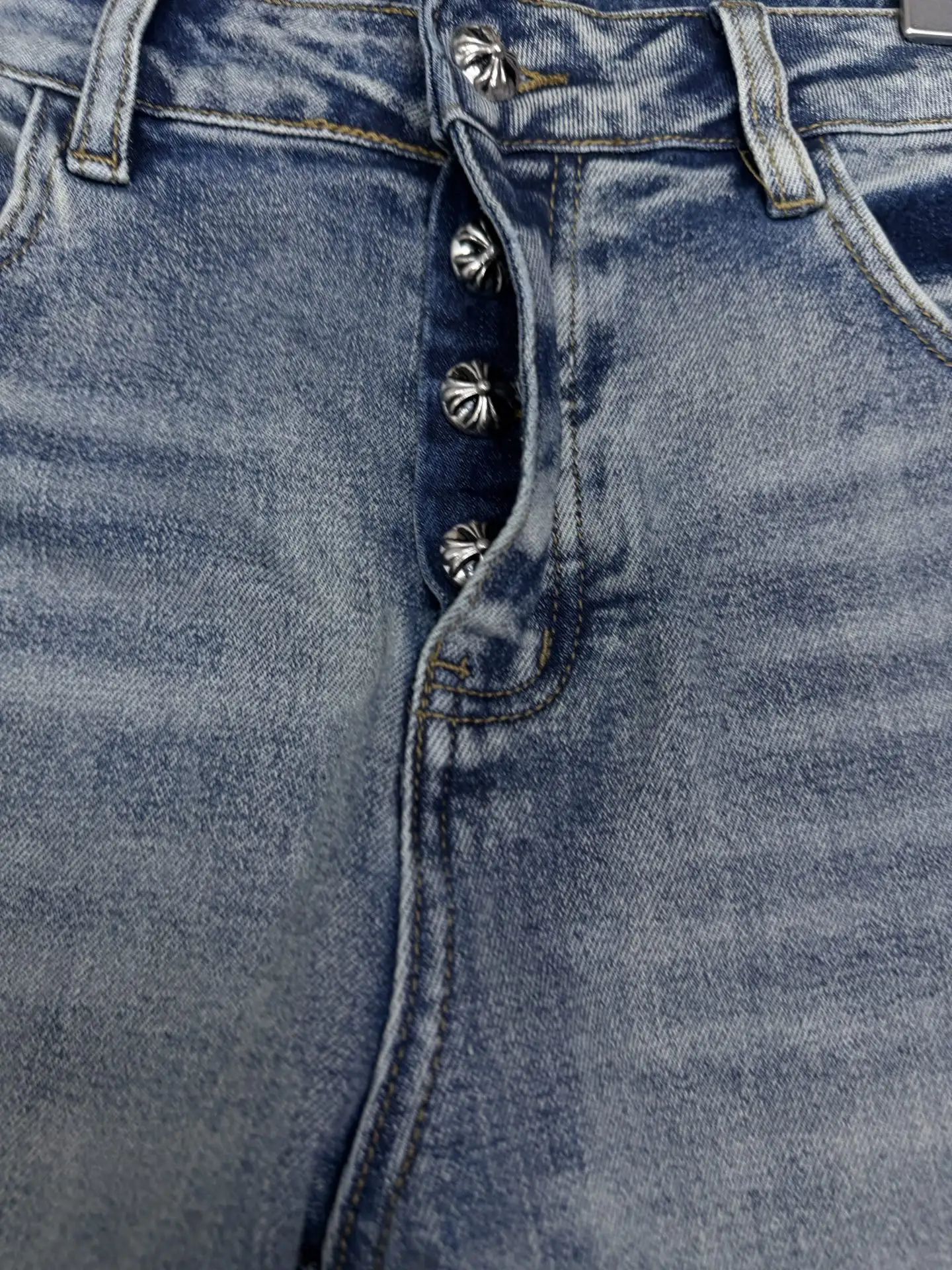 Cross Patch Leopard Print Flared Jeans D18521867 — view 6