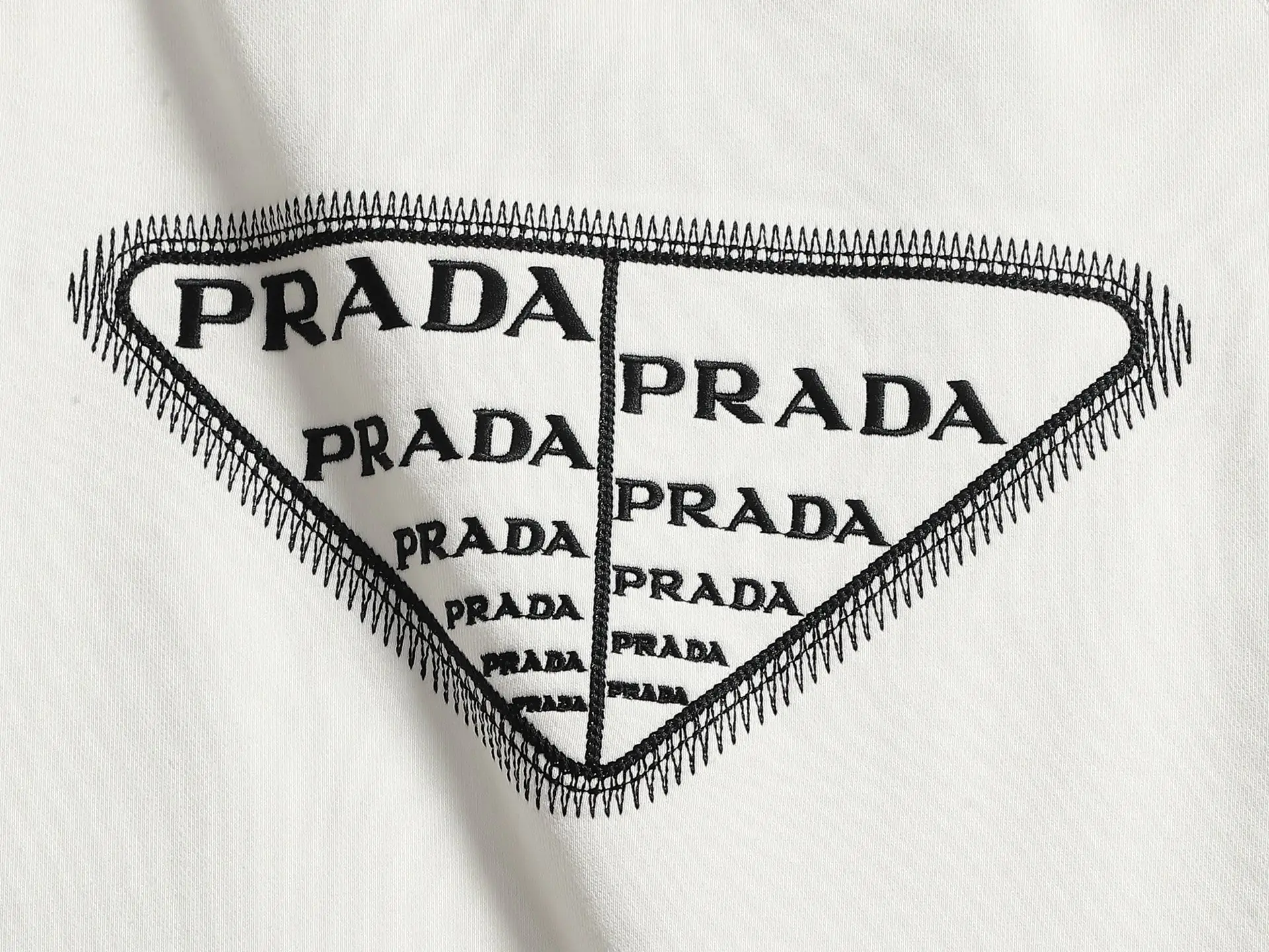 Logo-Embroidered Cotton-Blend Sweatshirt D18520203 — view 4