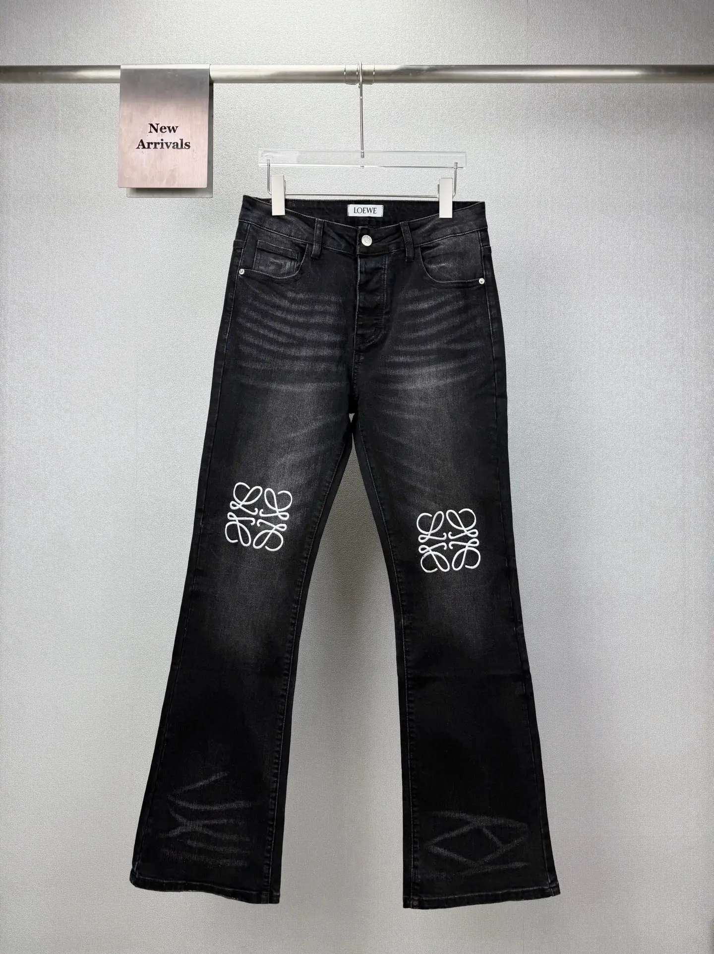 Anagram Embroidered Flared Jeans D18521401