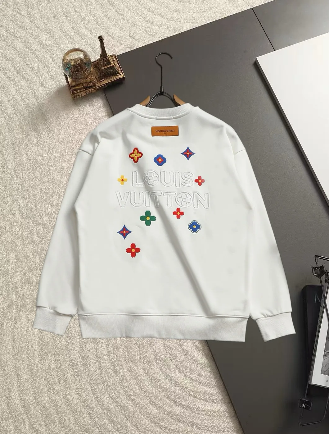 Embroidered Logo Crew-Neck Sweatshirt D18520200 — view 3