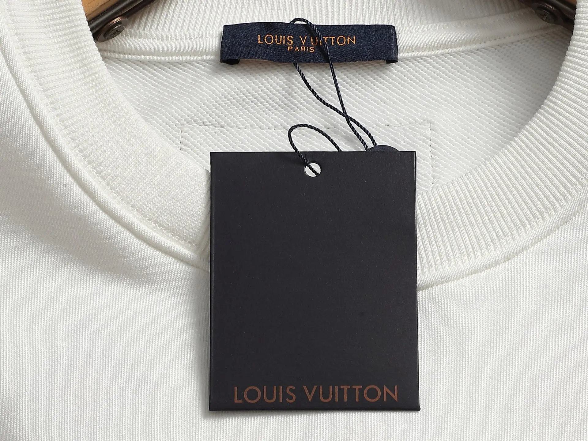 Embroidered Logo Crew-Neck Sweatshirt D18520200 — view 5