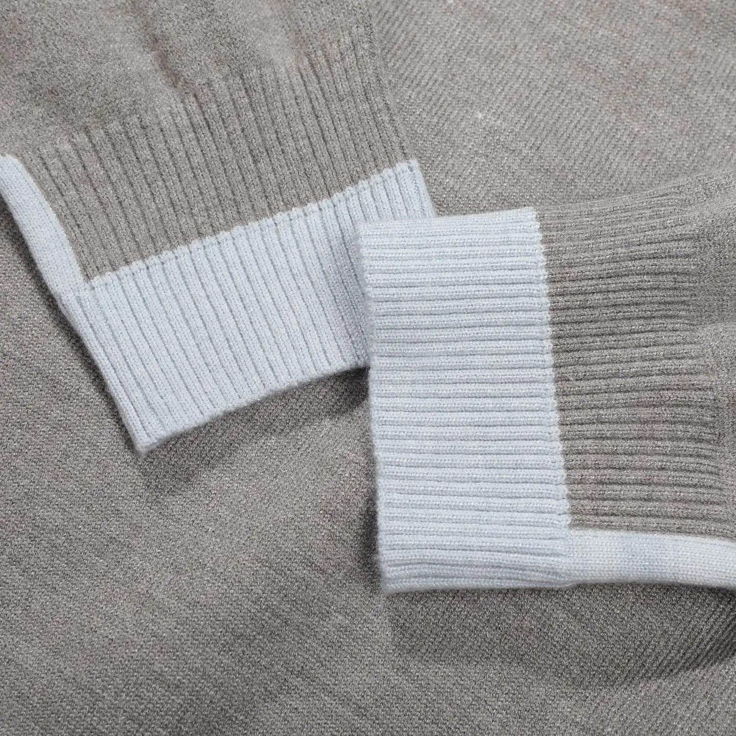 Layered Wool-Blend V-Neck Sweater D18521780 — view 8
