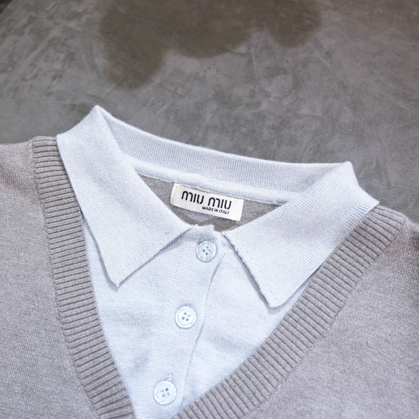 Layered Wool-Blend V-Neck Sweater D18521779 — view 3