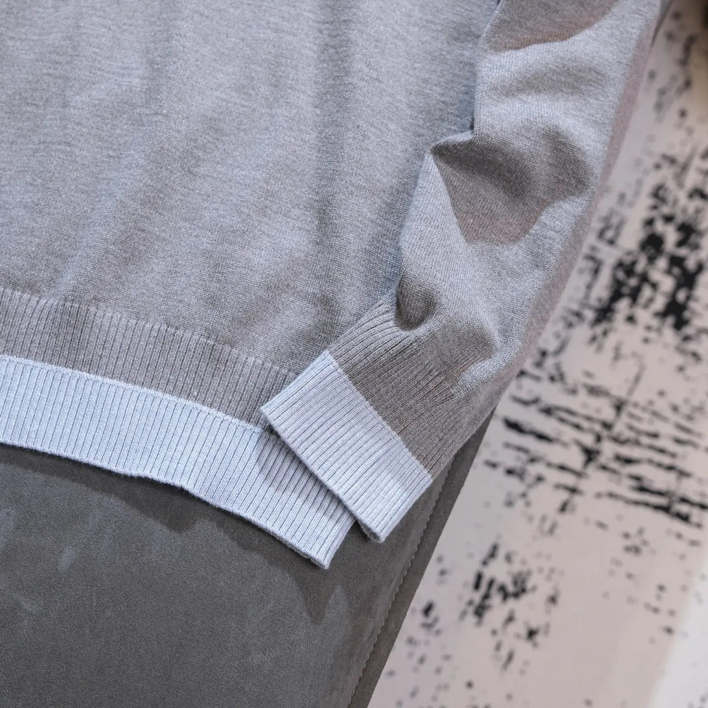 Layered Wool-Blend V-Neck Sweater D18521779 — view 4