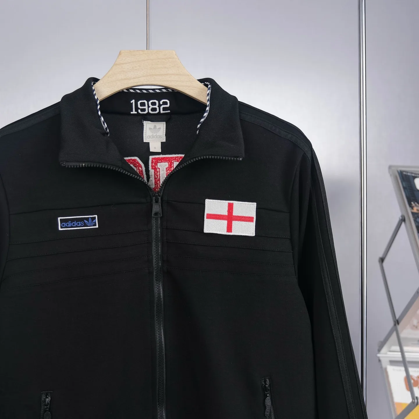 England National Team Track Jacket D18521762 — view 5