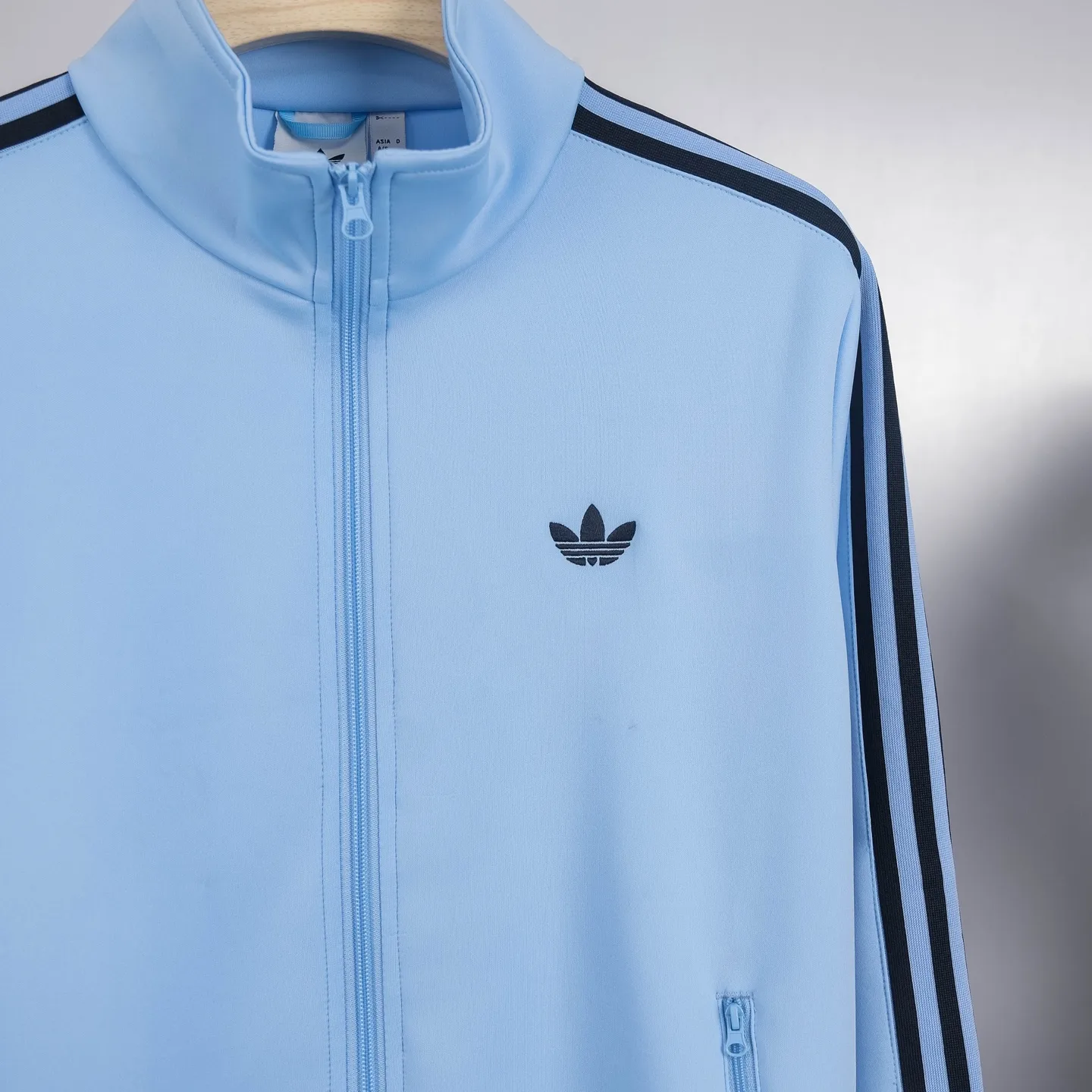 Adicolor Firebird Track Jacket D18521748 — view 4