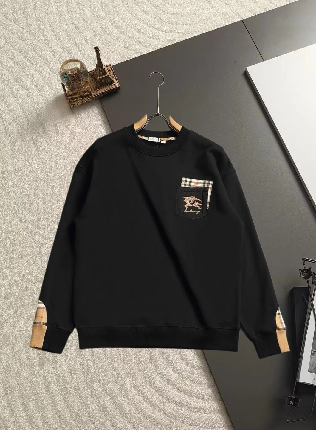 Logo Embroidery Check-Trim Sweatshirt D19020211