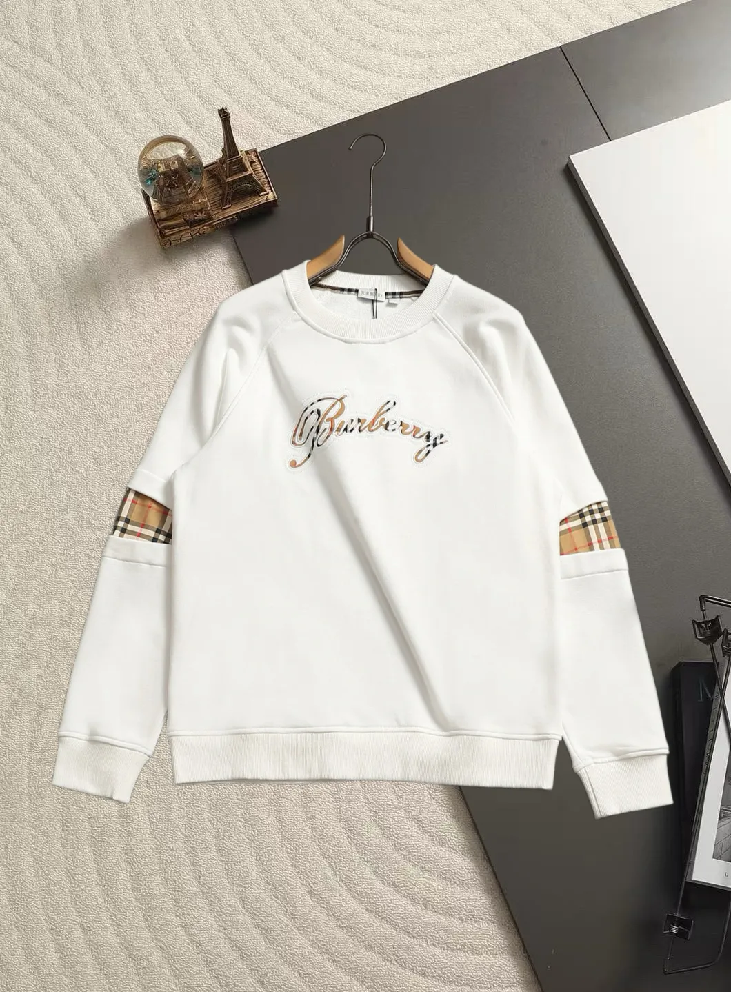 Vintage Logo Embroidered Sweatshirt D19020212