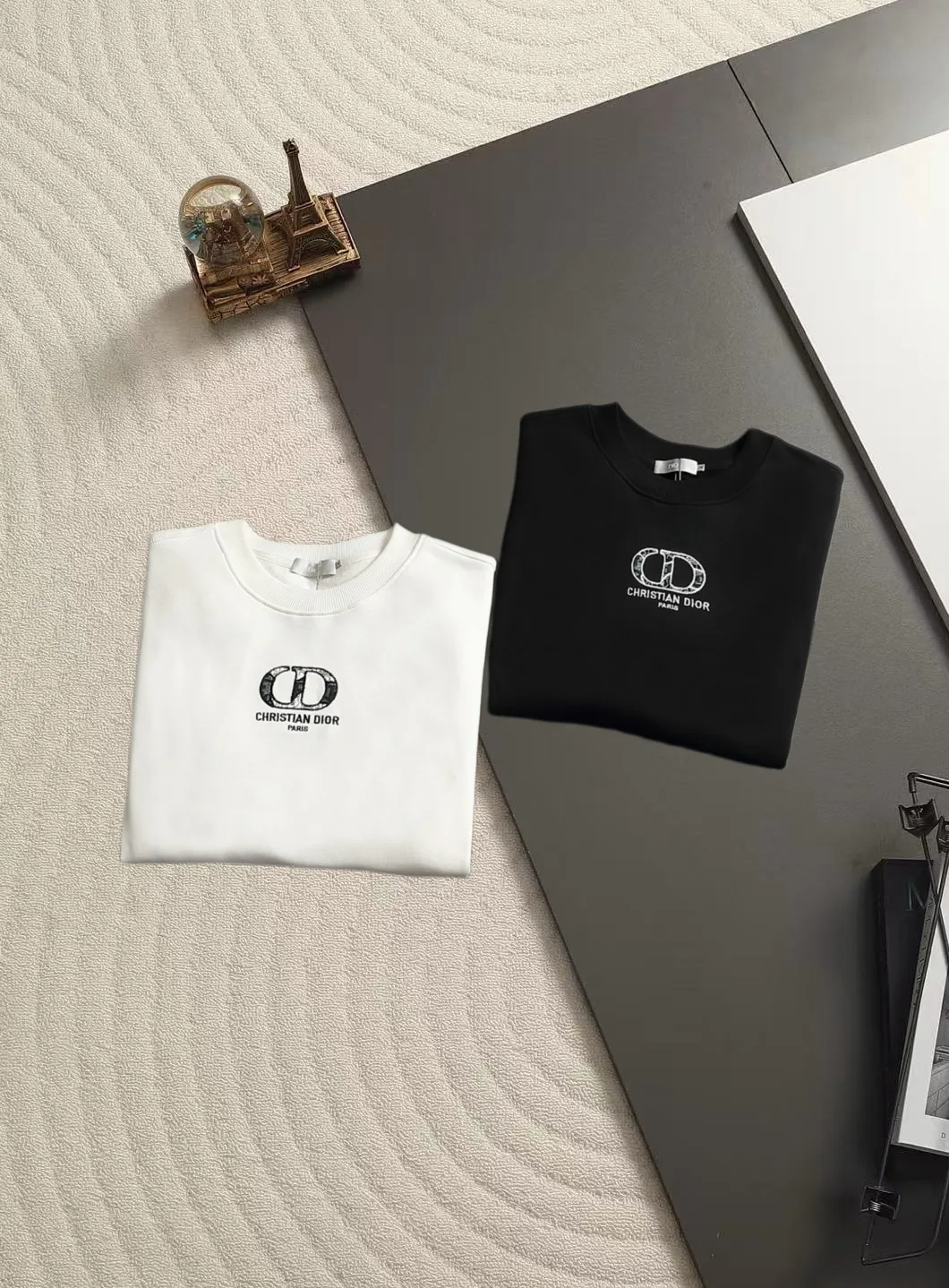 CD Logo Embroidered Crew-Neck Sweatshirt D19020209 — view 2