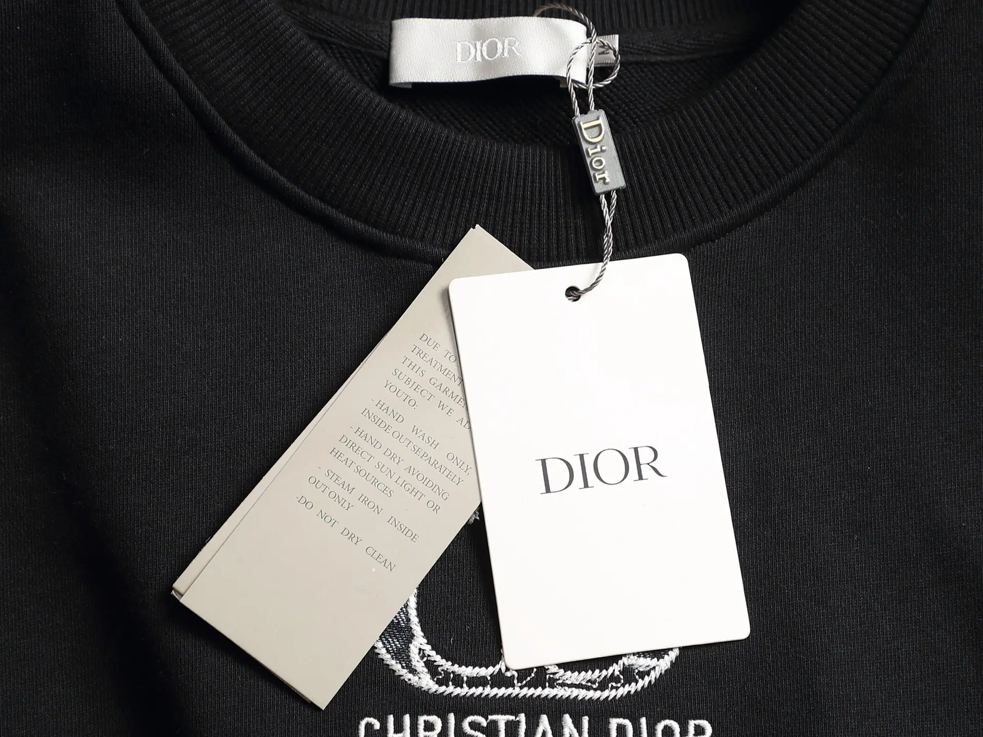 CD Logo Embroidered Crew-Neck Sweatshirt D19020209 — view 5