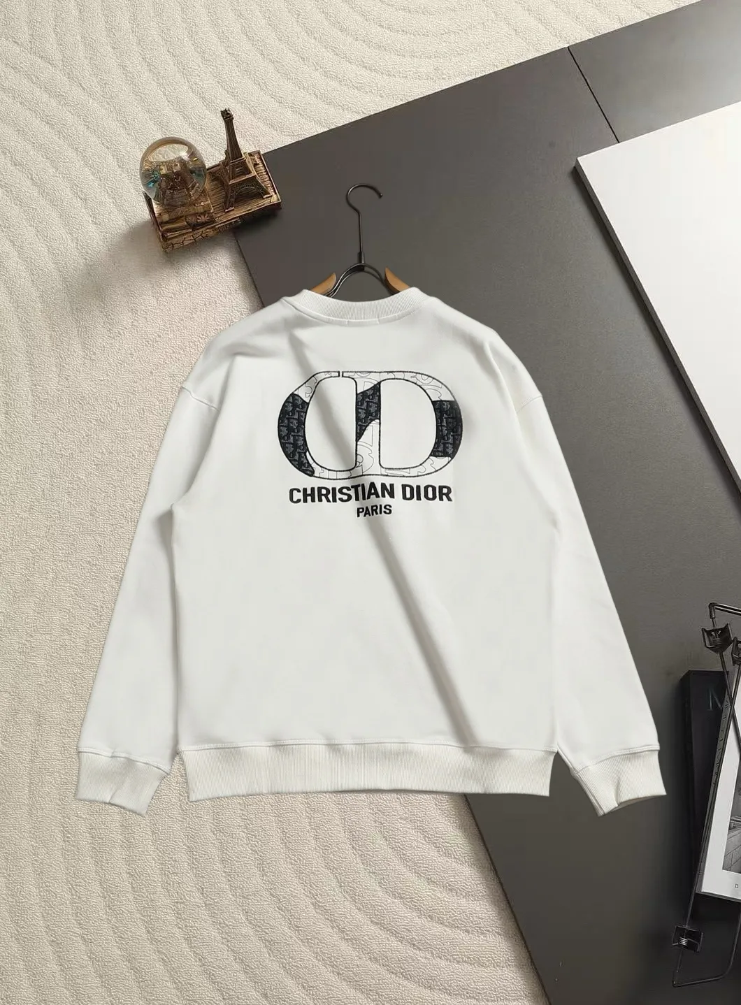CD Logo Embroidered Crew-Neck Sweatshirt D19020208 — view 8