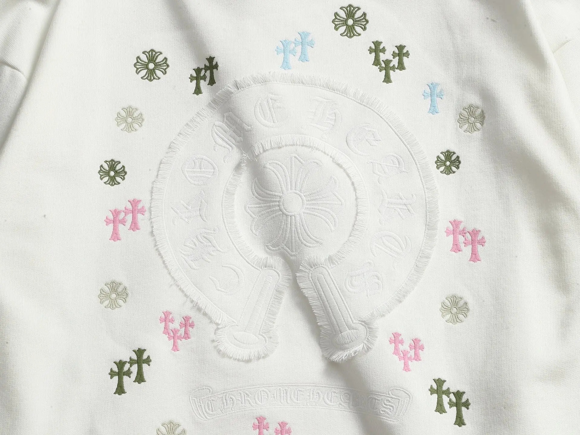 Embroidered Cross Acid-Wash Sweatshirt D19020198 — view 8