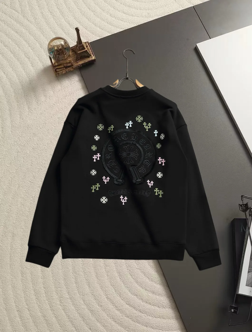 Embroidered Acid-Wash Cotton Sweatshirt D19020199 — view 3