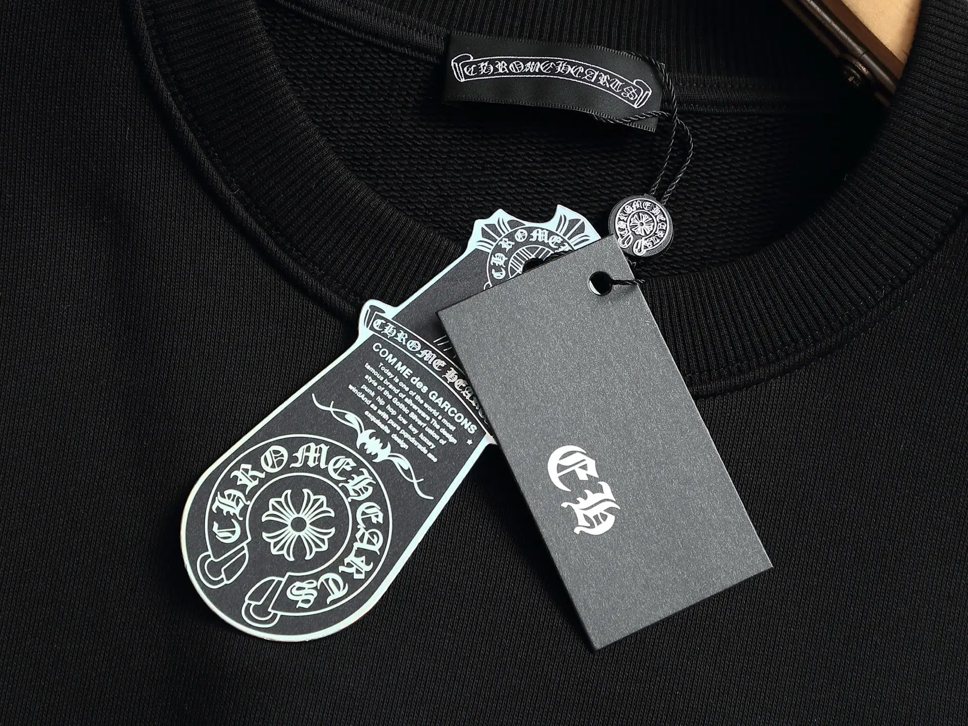 Embroidered Acid-Wash Cotton Sweatshirt D19020199 — view 6