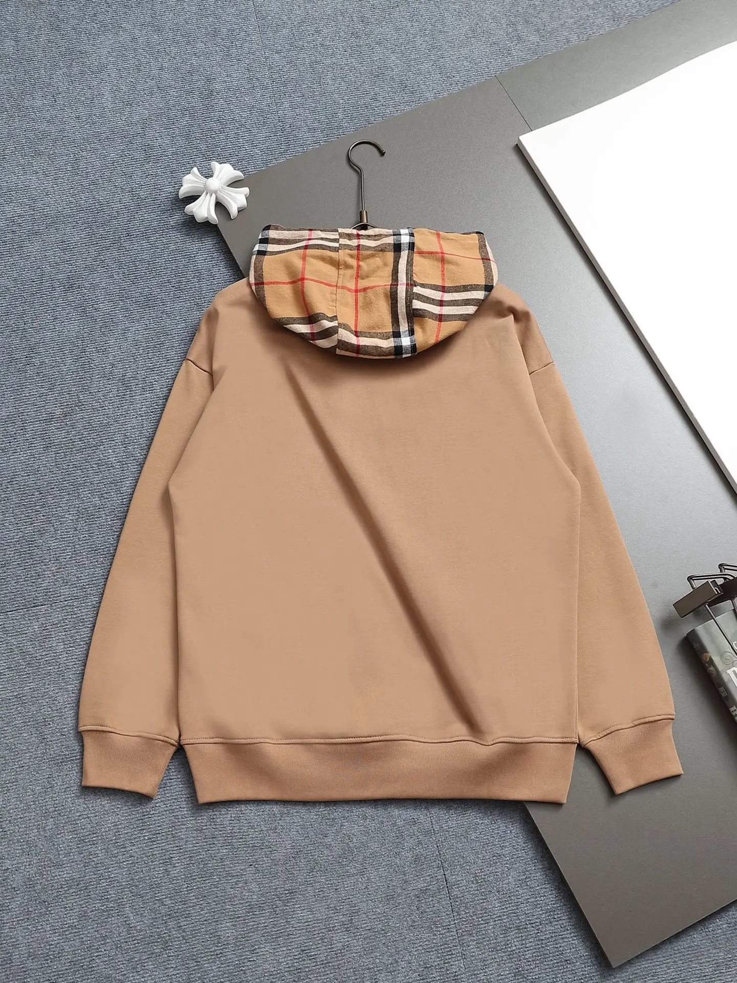 Check-Lined Cotton-Blend Hoodie D19021983 — view 2