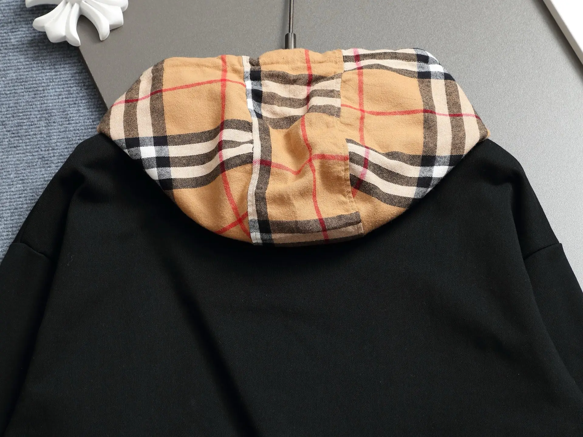 Vintage Check Lined Cotton-Blend Hoodie D19021984 — view 10