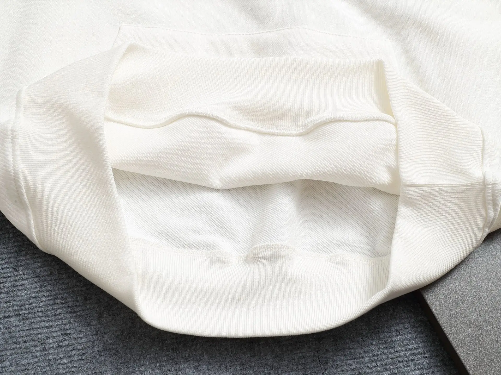 Check-Lined Hooded Sweatshirt D19021982 — view 8