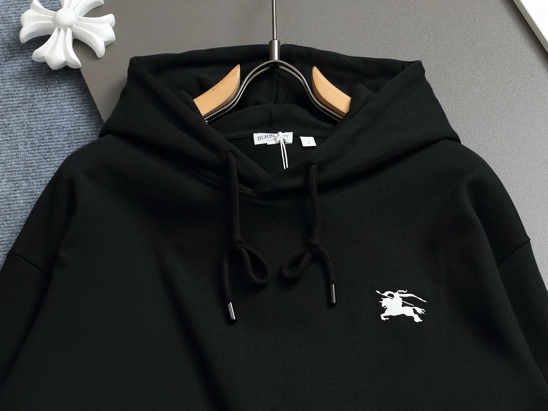 EKD Logo Embroidered Cotton Hoodie D19021981 — view 3