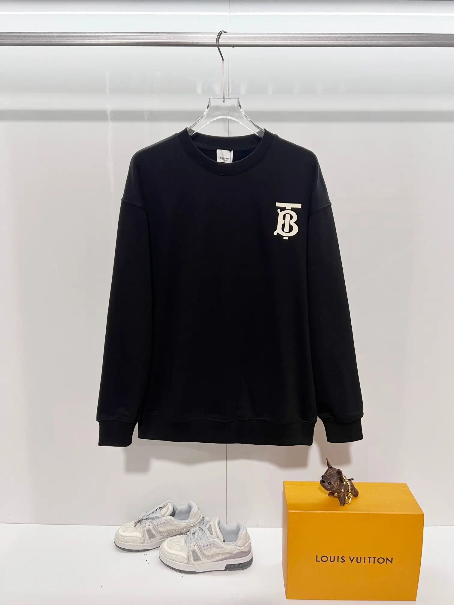TB Monogram Logo Crew-Neck Sweatshirt D19022872
