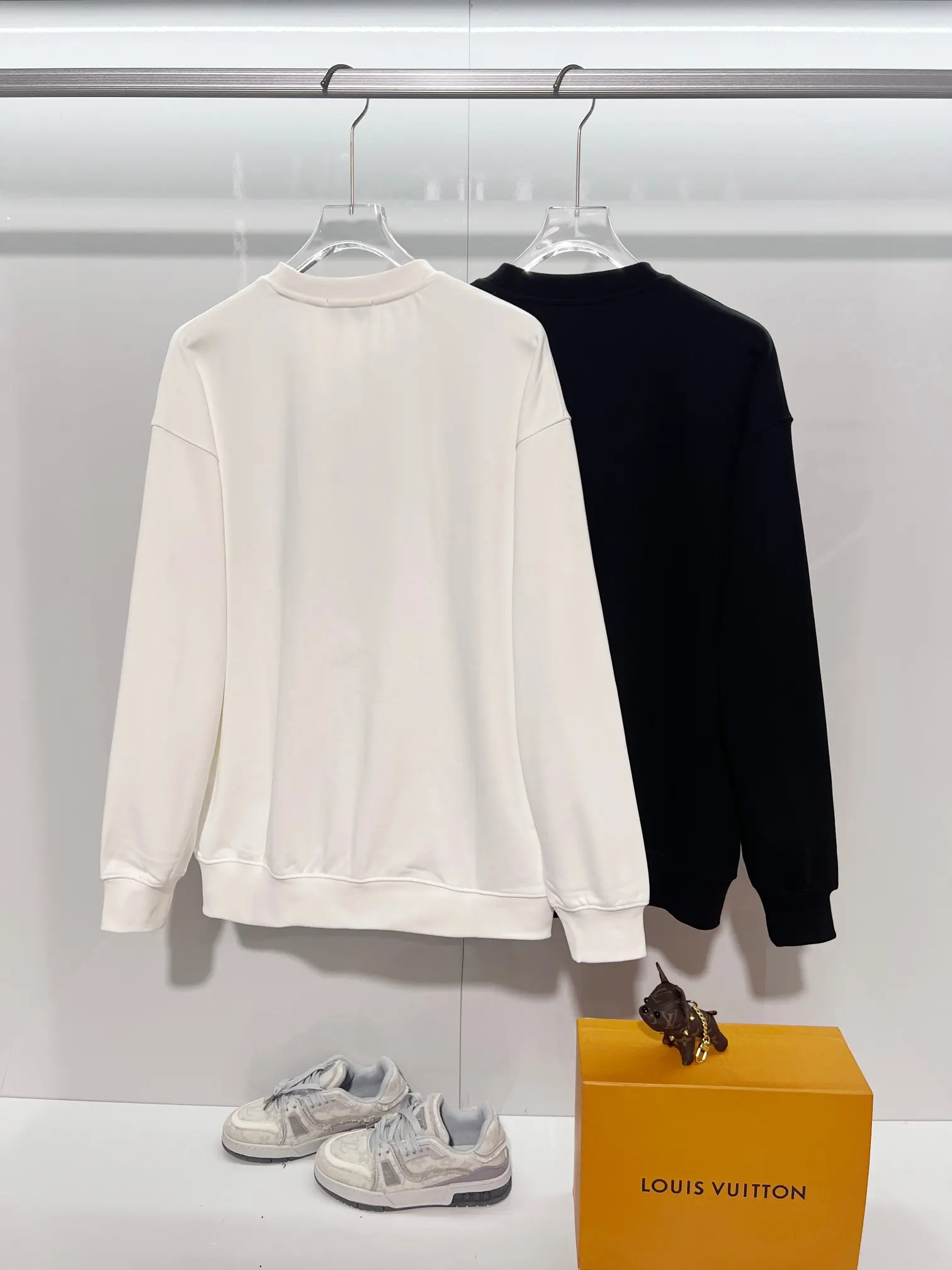 TB Monogram Check Appliqué Sweatshirt D19022874 — view 11